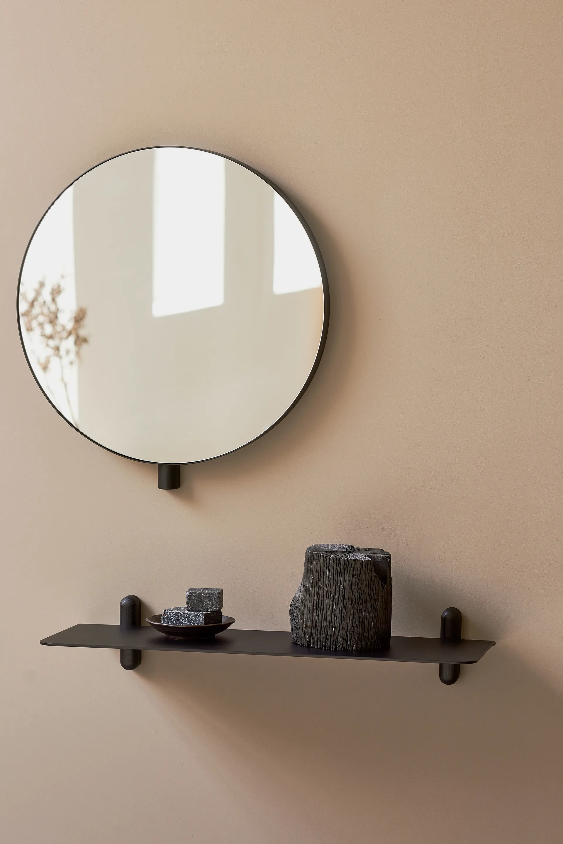 Estantería Nivo G large, Fresno teñido negro-negro Gejst