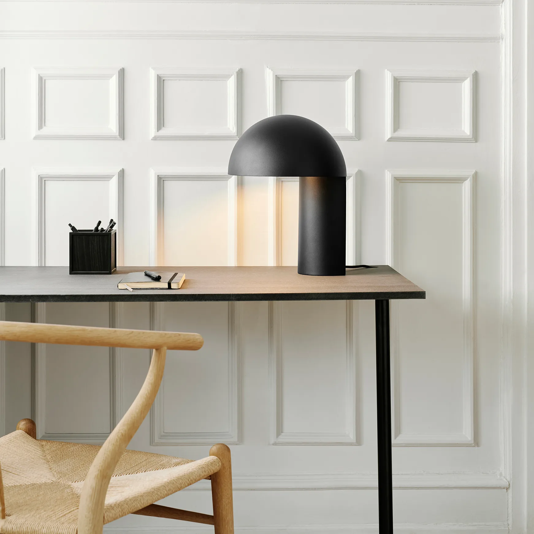 Lámpara de mesa Leery 40 cm, negro Gejst