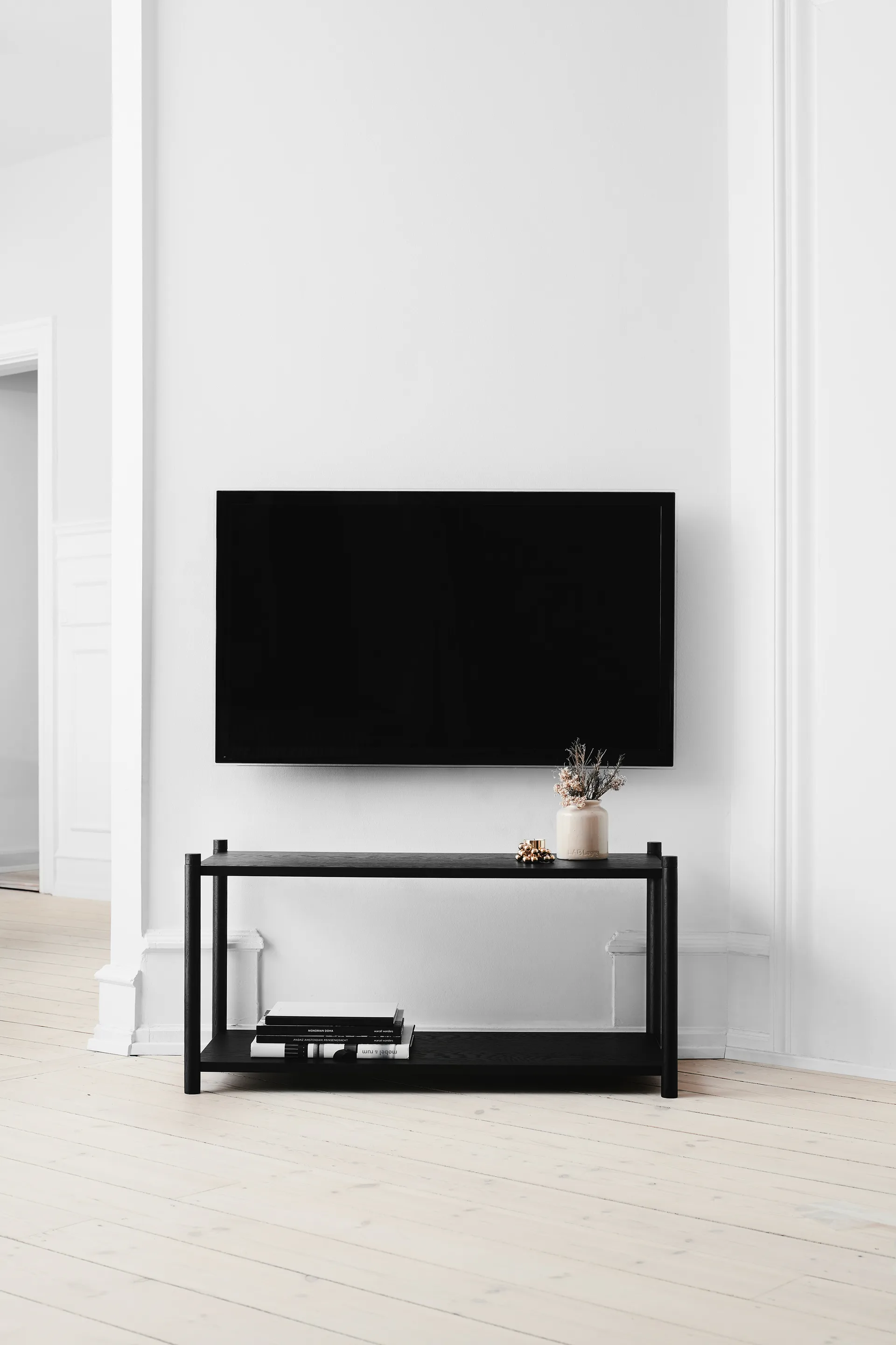 Librería Sceene bookcase F, Roble teñido negro Gejst