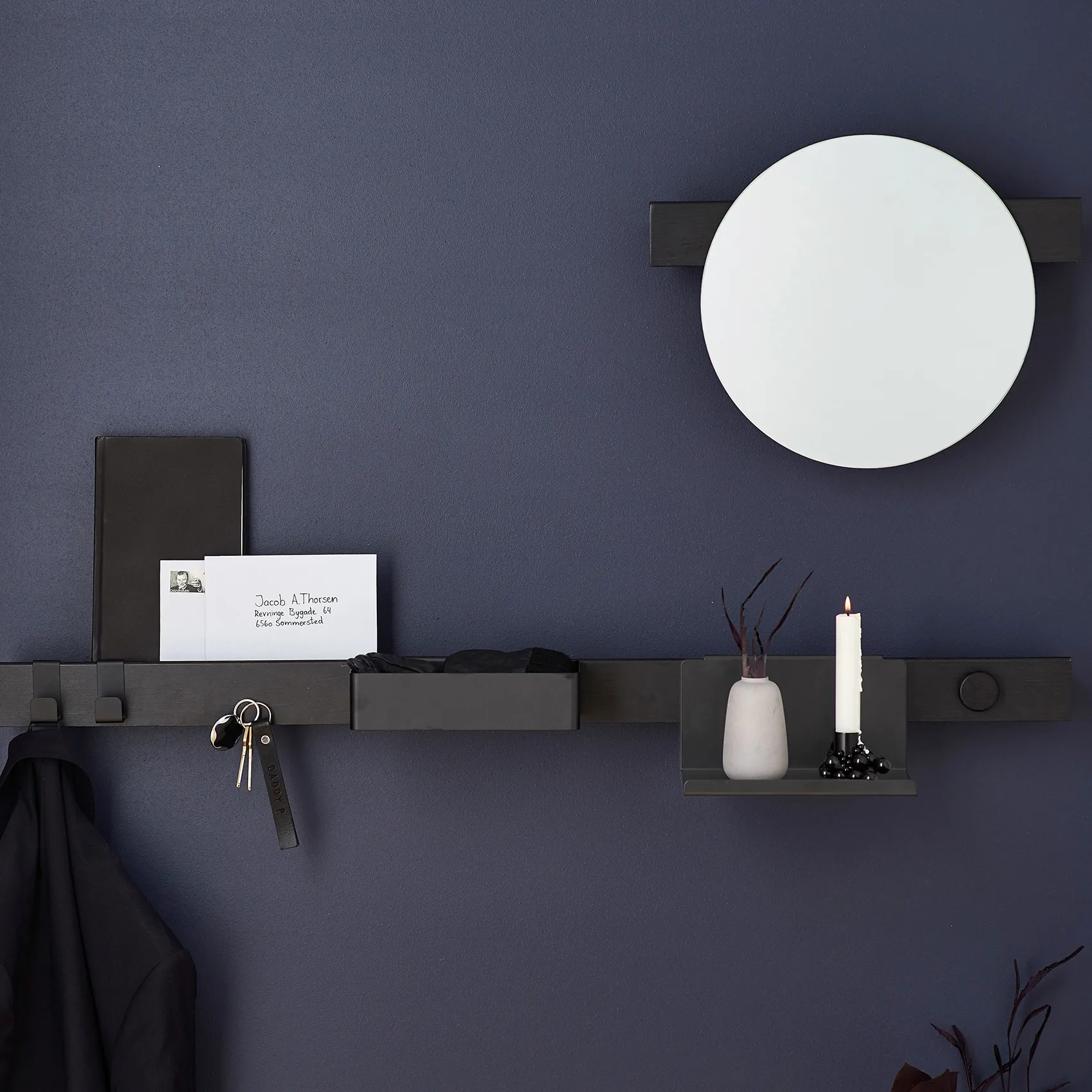 Listón magnético Flex Rail 60 cm, roble teñido de negro-negro Gejst