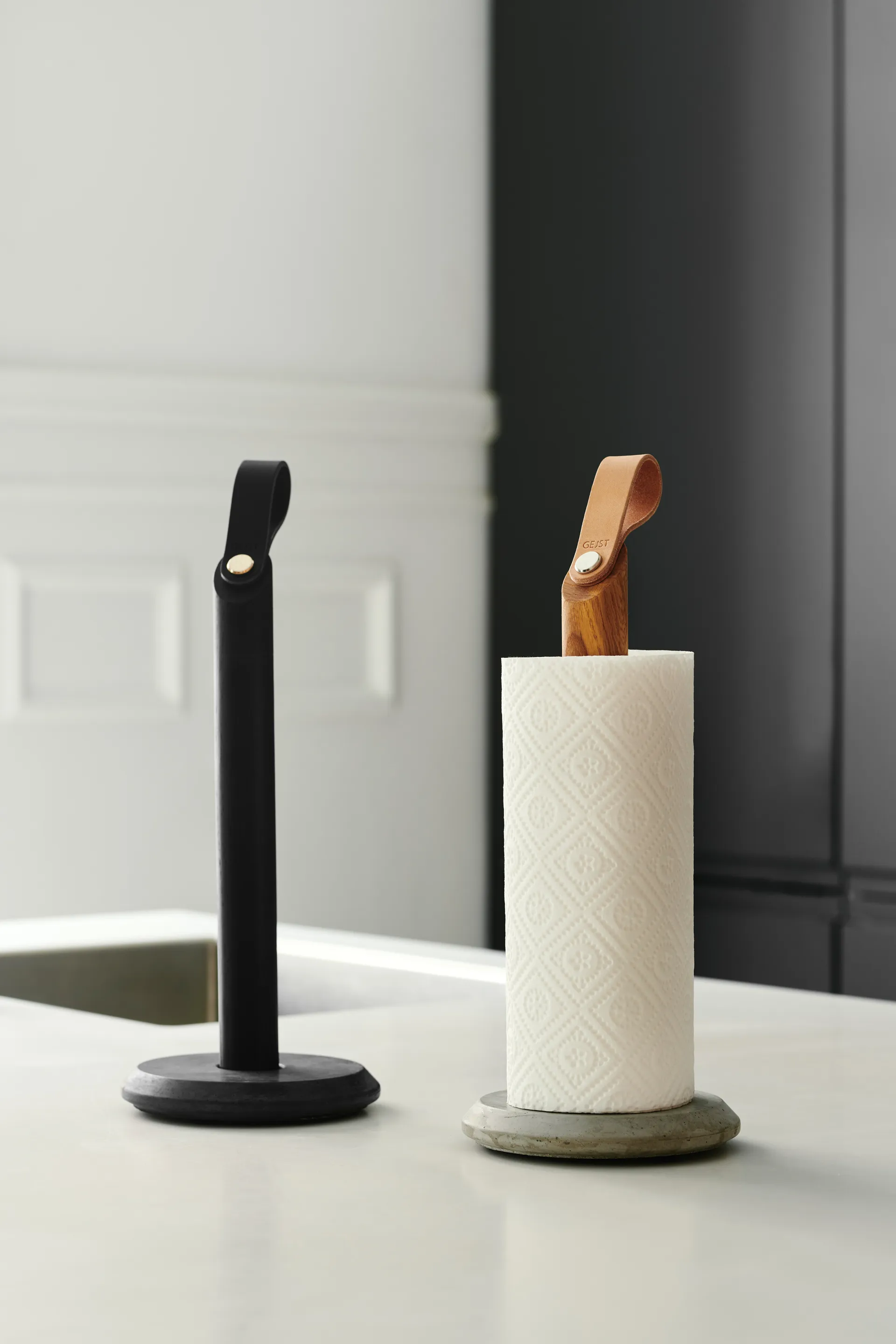 Portarrollos de papel cocina Grab, roble  Gejst