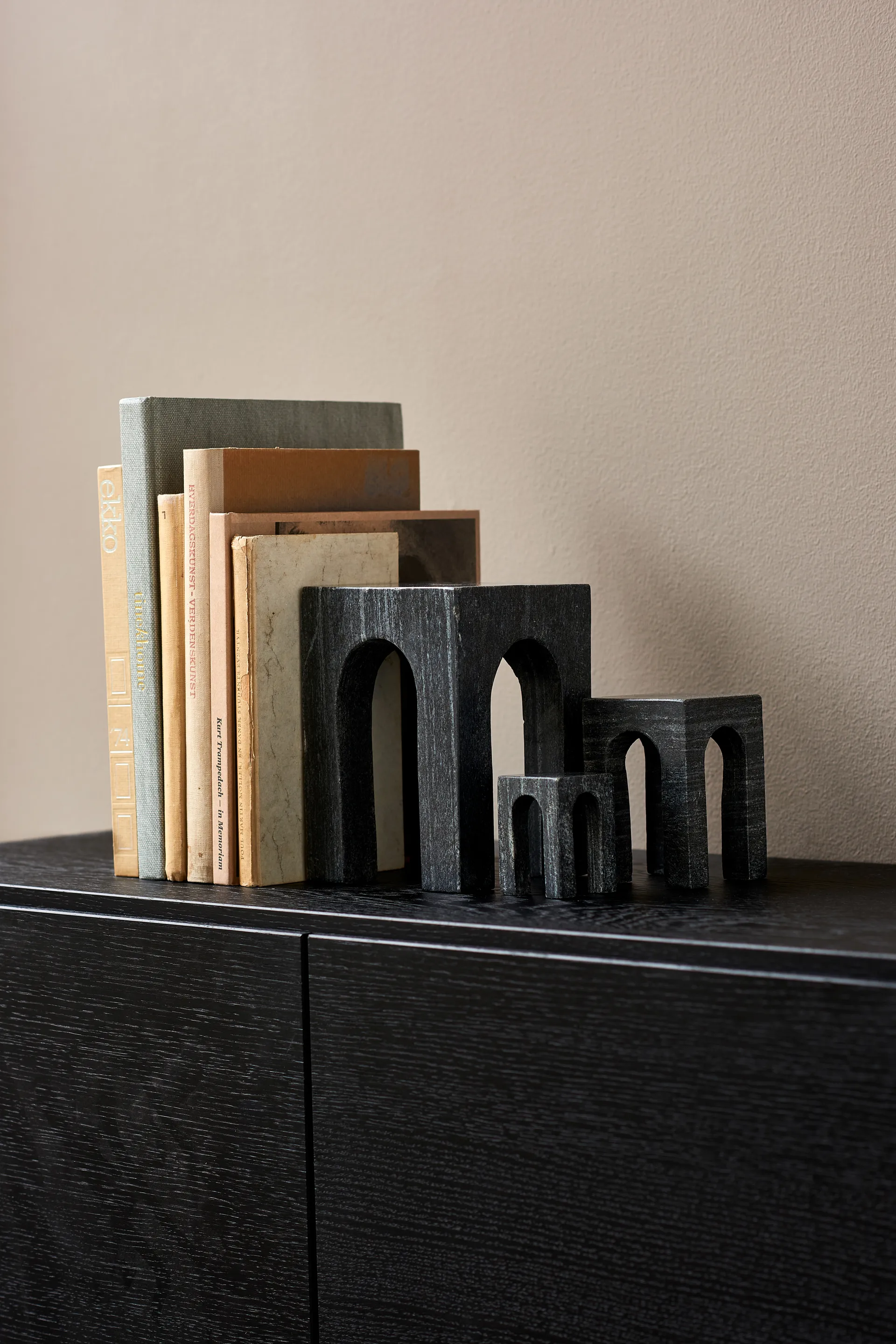 Sujetalibros Arkis 3 piezas, negro Gejst