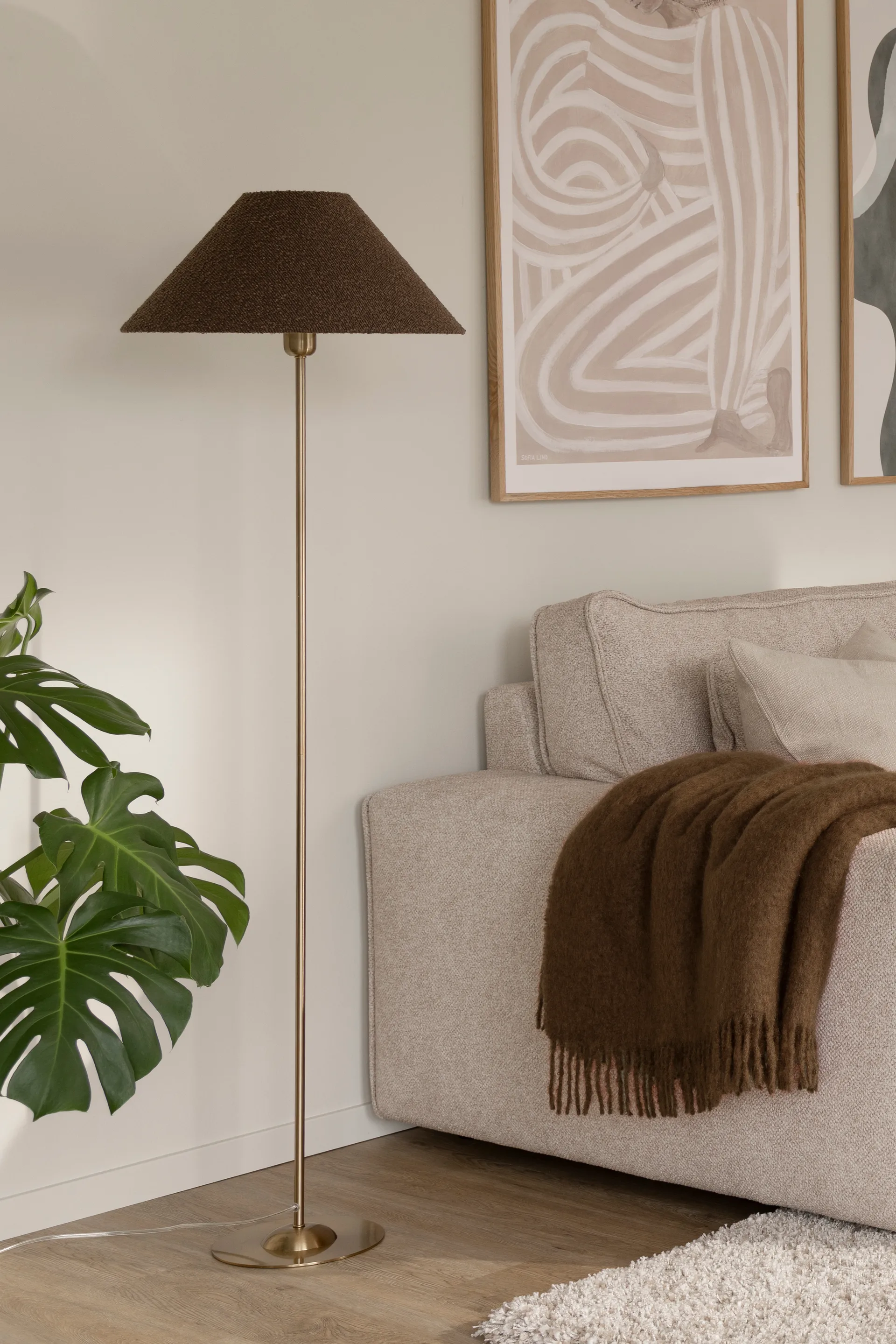 Base para lámpara de pie Iris, Latón cepillado Globen Lighting