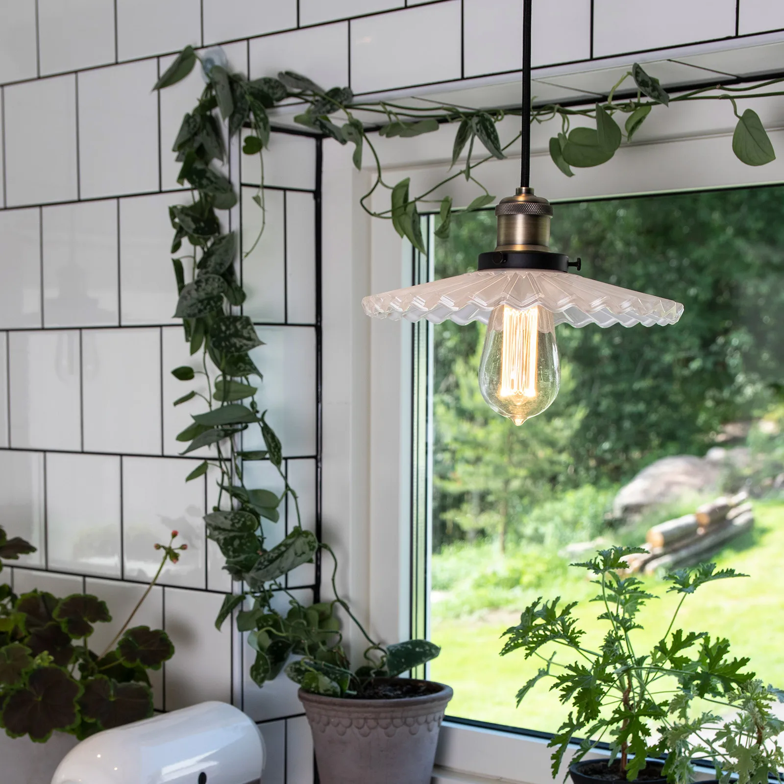 Lámpara colgante Cobbler Ø25 cm, blanco Globen Lighting