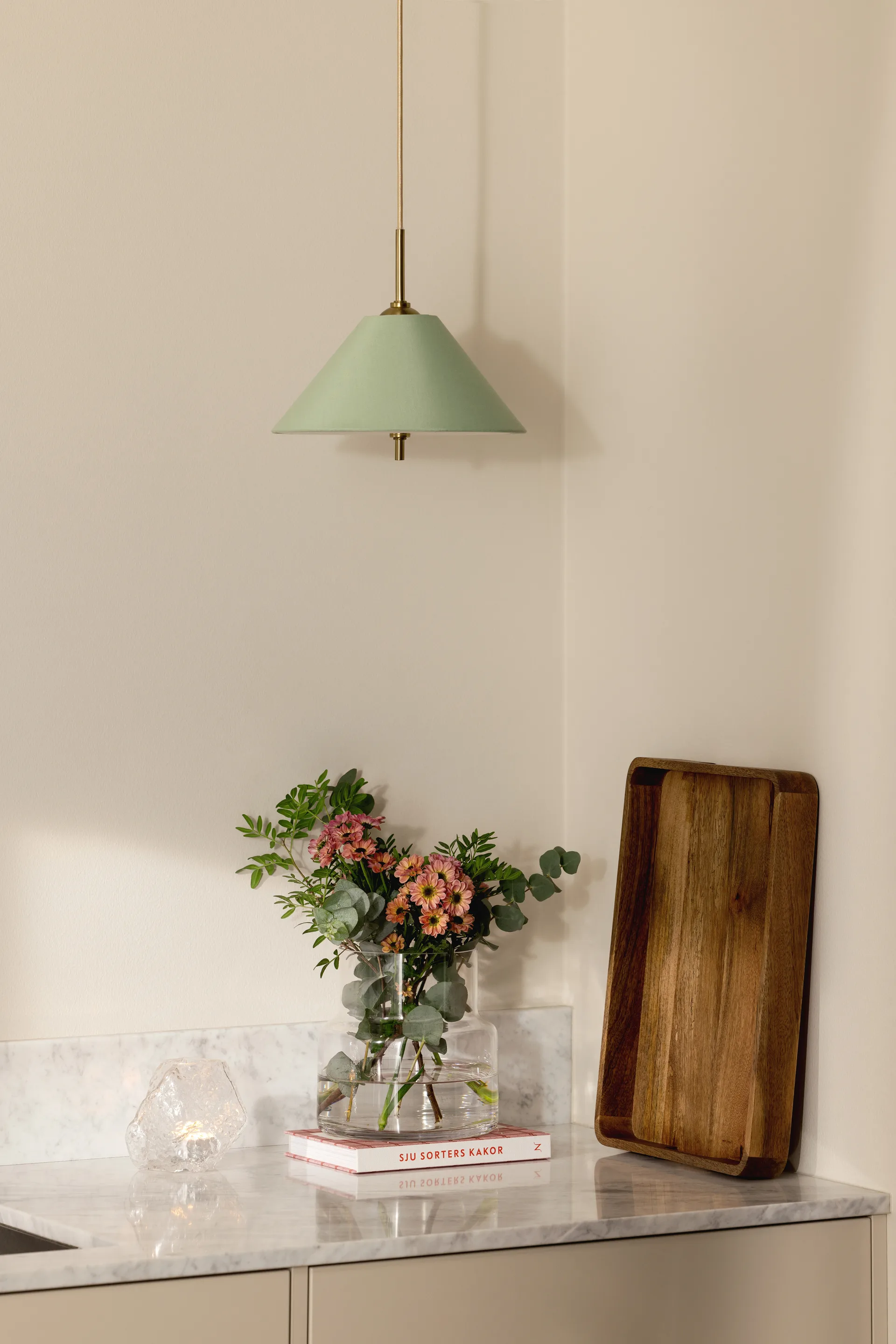 Lámpara colgante Iris 25, Verde Globen Lighting