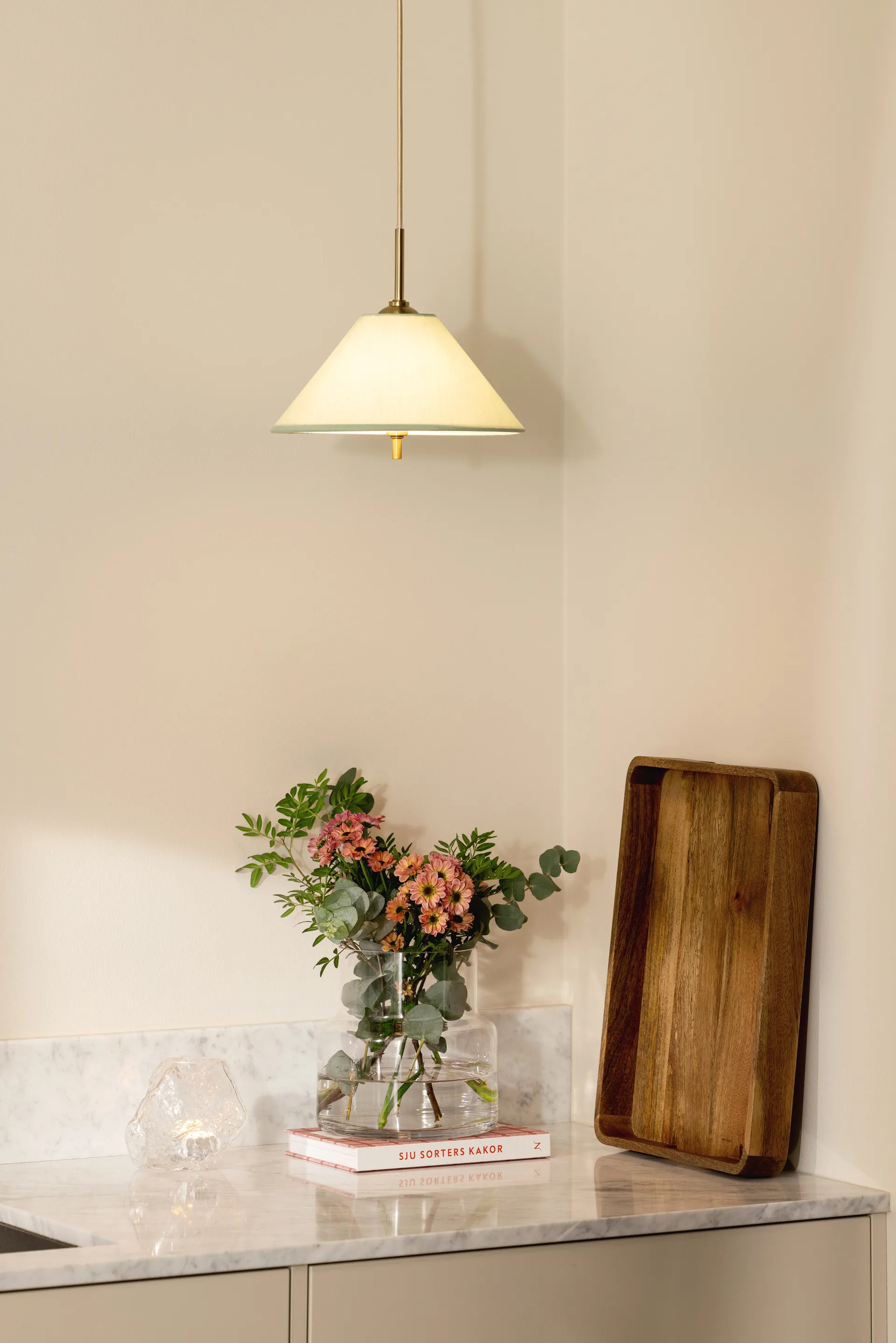 Lámpara colgante Iris 25, Verde Globen Lighting