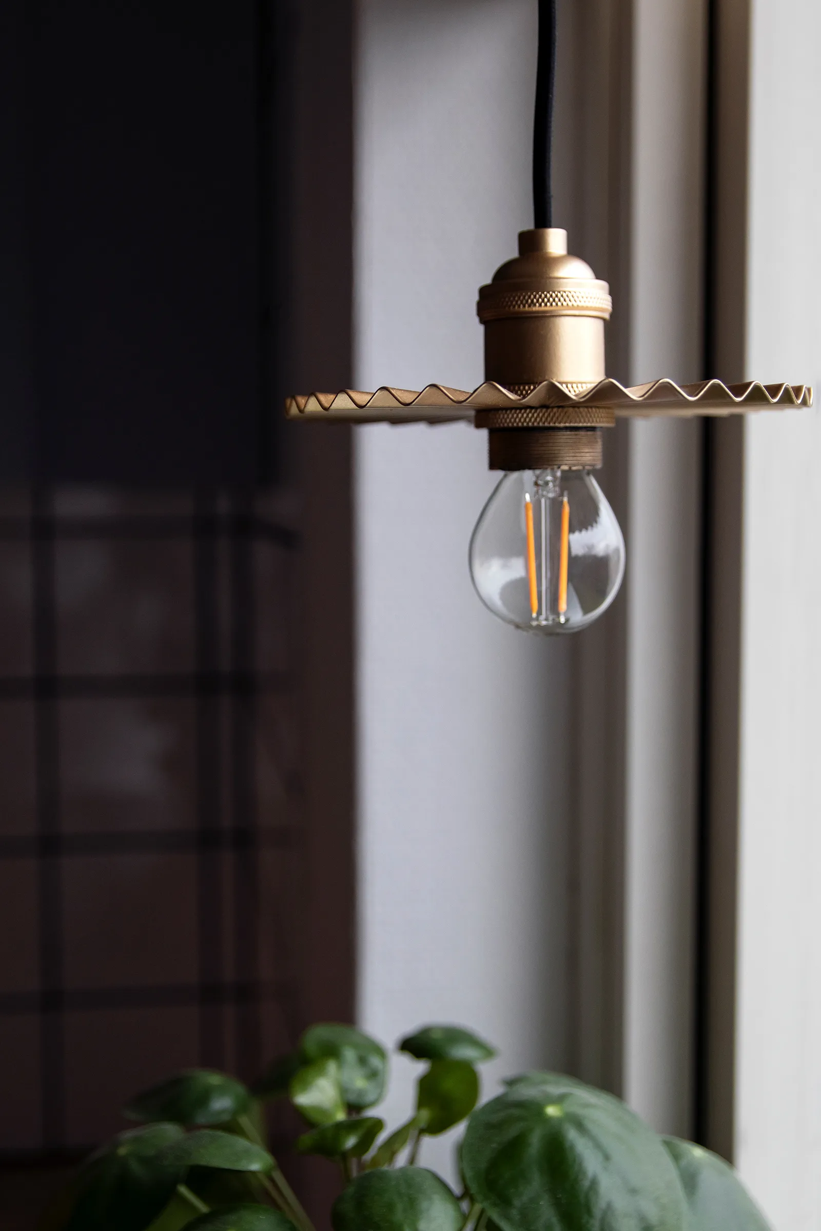 Lámpara colgante Omega Ø15 cm, Dorado Globen Lighting