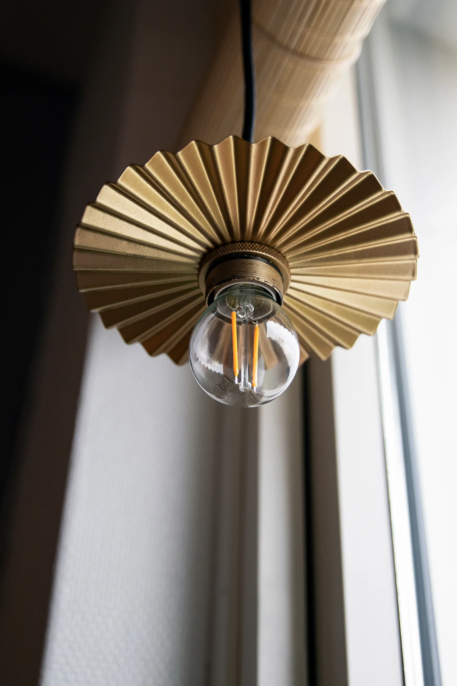 Lámpara colgante Omega Ø15 cm, Dorado Globen Lighting