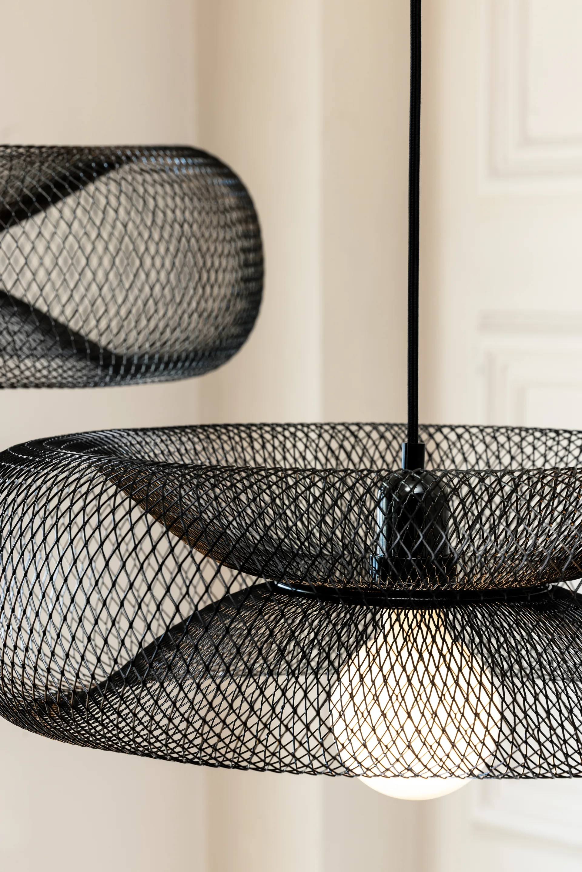 Lámpara colgante Torus 65, Negro Globen Lighting