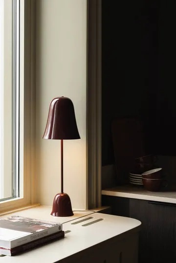 Lámpara de mesa Blåklockan - Vino (rojo), Ø16xAlt. 50 cm - Globen Lighting