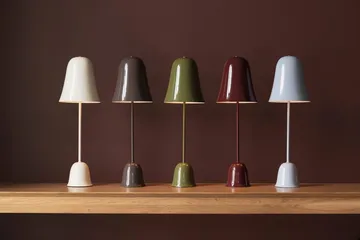 Lámpara de mesa Blåklockan - Vino (rojo), Ø16xAlt. 50 cm - Globen Lighting