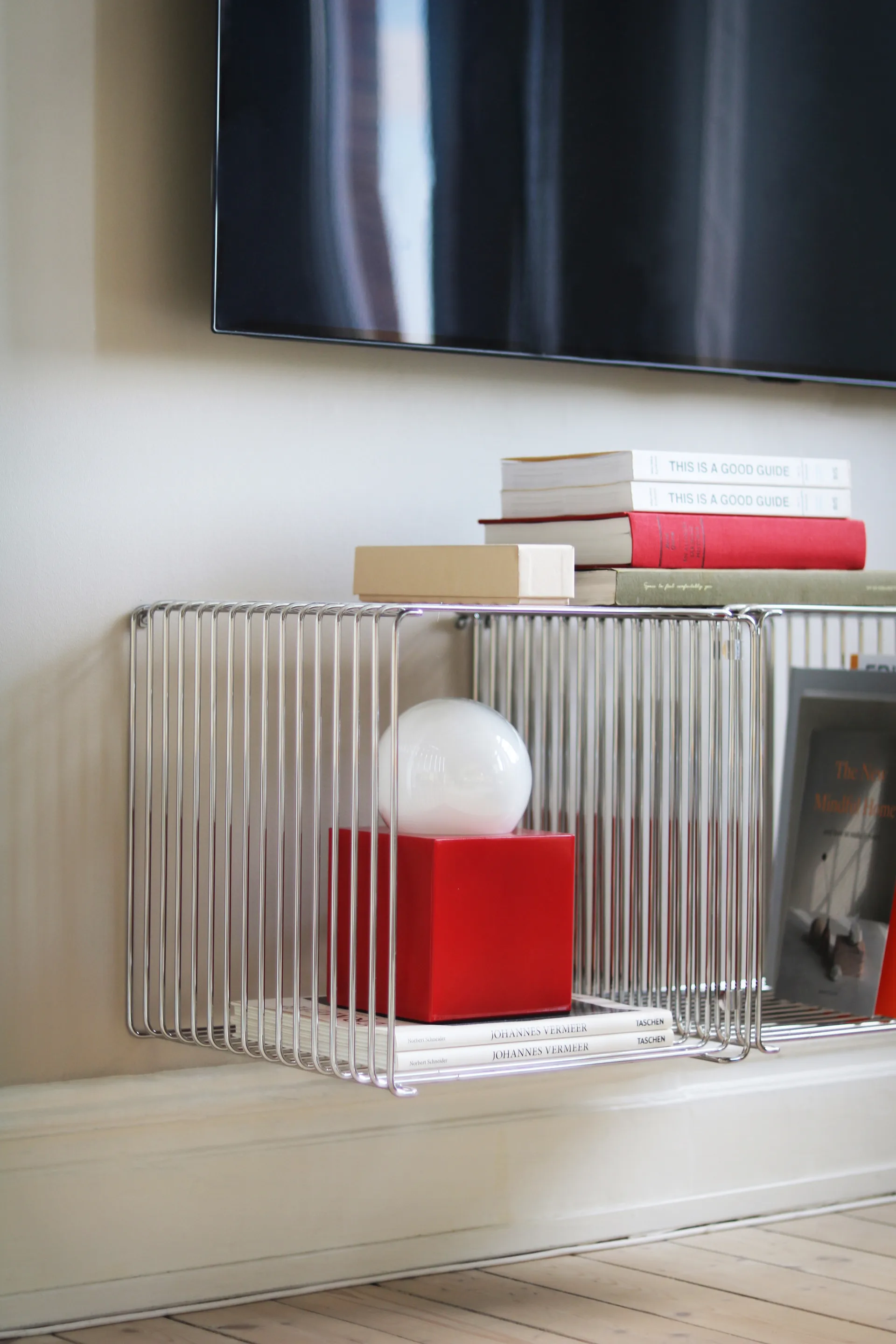 Lámpara de mesa Bob 14, Rojo Globen Lighting