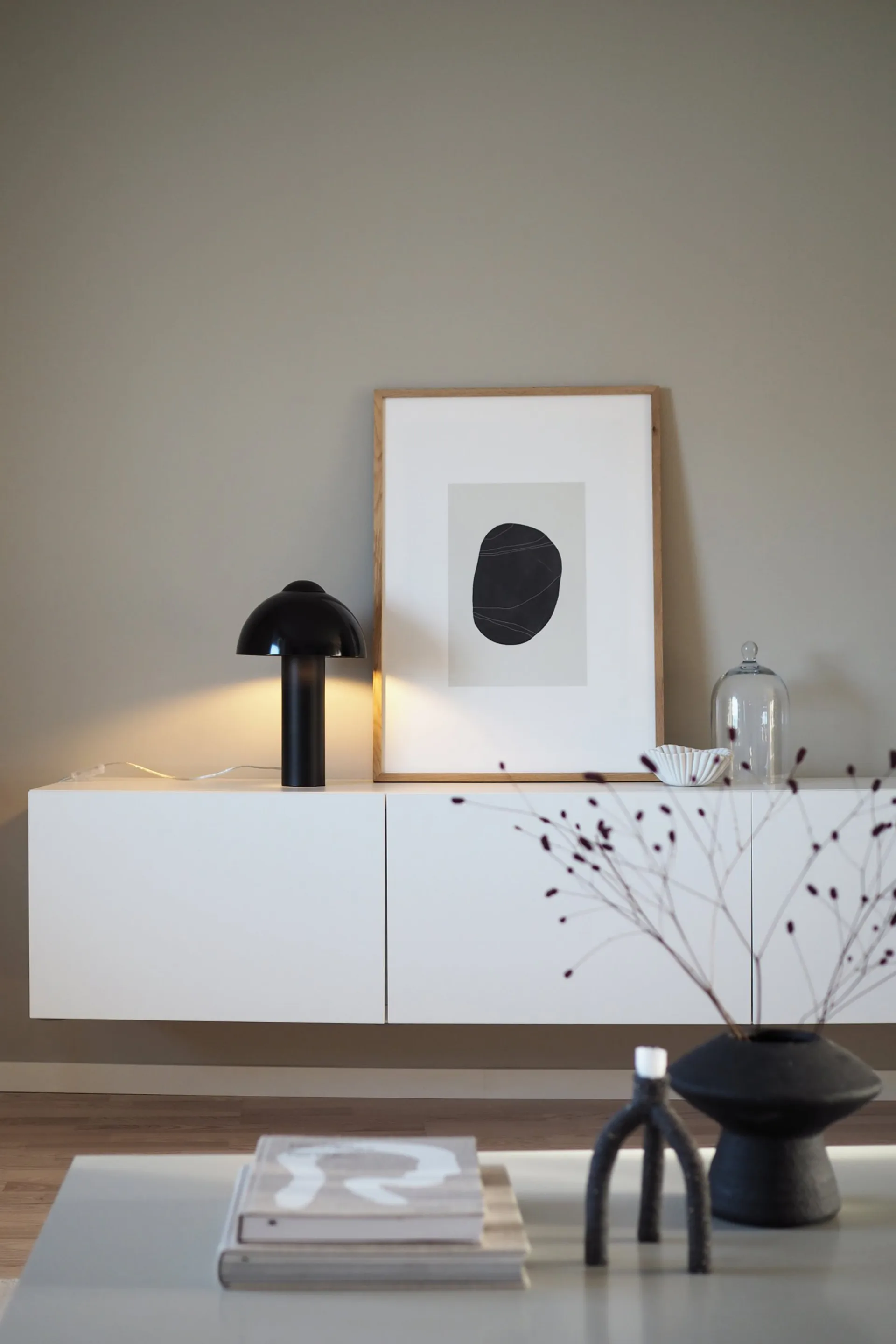 Lámpara de mesa Buddy 23 36 cm, Negro Globen Lighting