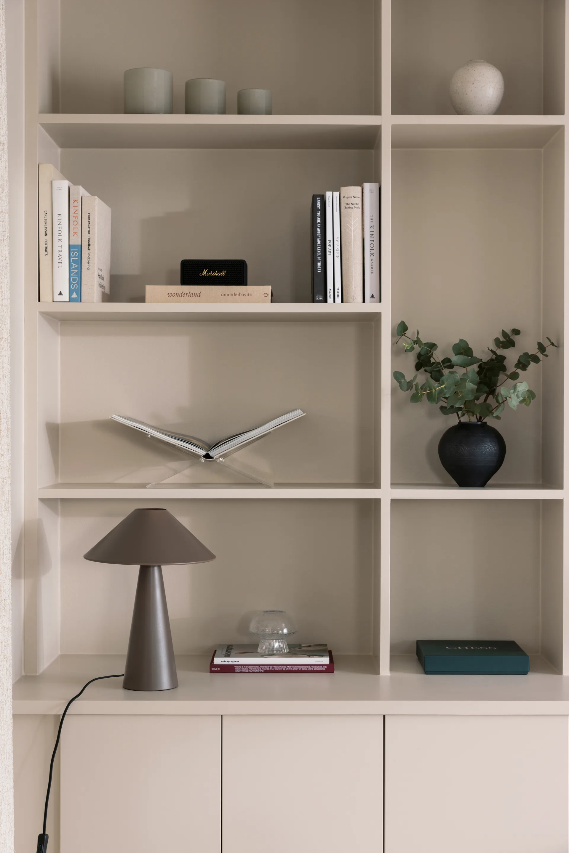 Lámpara de mesa Cannes, Marrón Globen Lighting