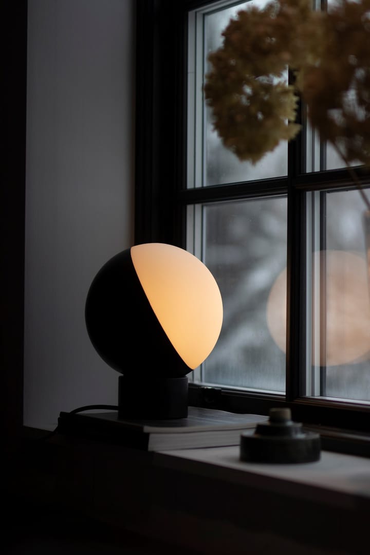Lámpara de mesa Contur Ø20 cm - negro-blanco - Globen Lighting