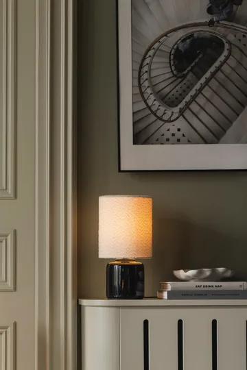 Lámpara de mesa Florian - Blanco bouclé/negro, Ø20x39 cm - Globen Lighting