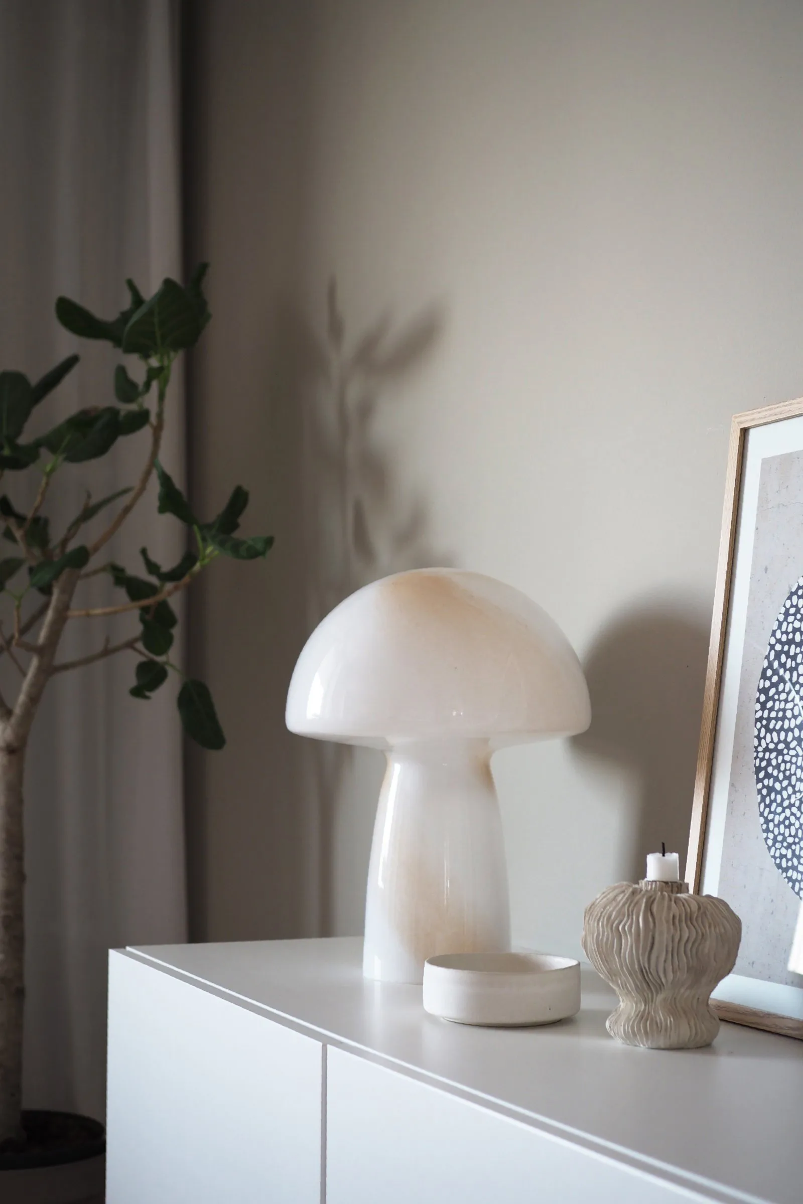 Lámpara de mesa Fungo beige, 42 cm Globen Lighting