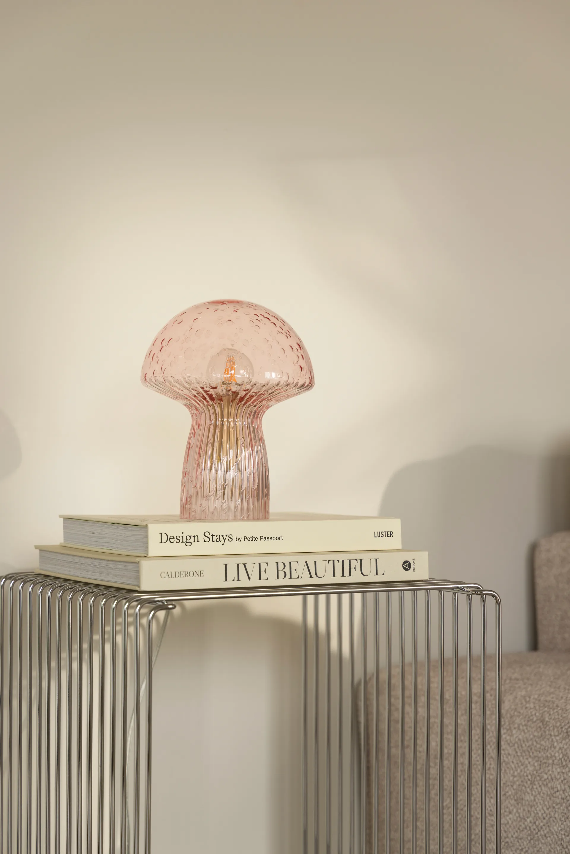 Lámpara de mesa Fungo Special Edition Rosa, Ø16 cm, H:20 cm Globen Lighting