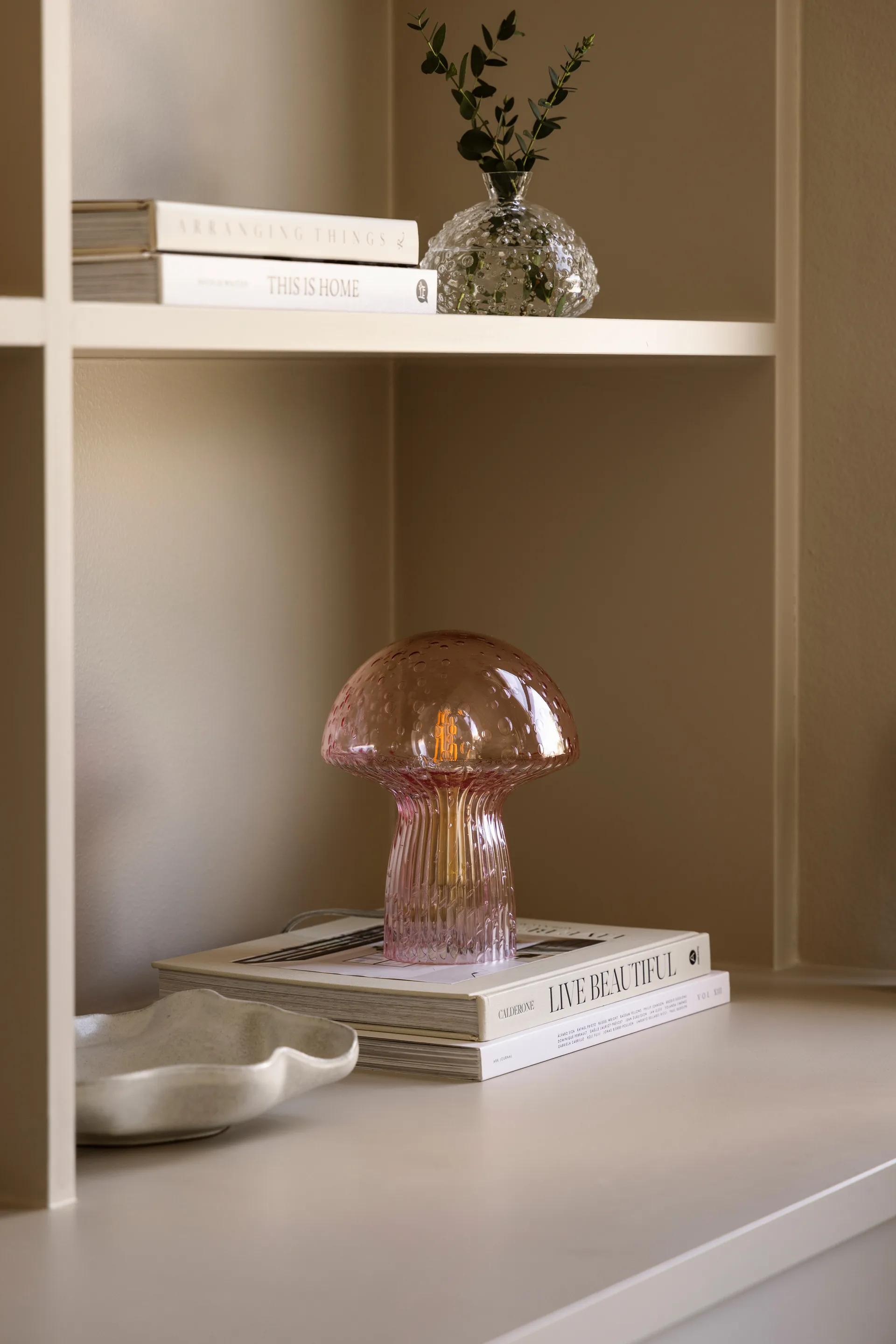 Lámpara de mesa Fungo Special Edition Rosa, Ø16 cm, H:20 cm Globen Lighting