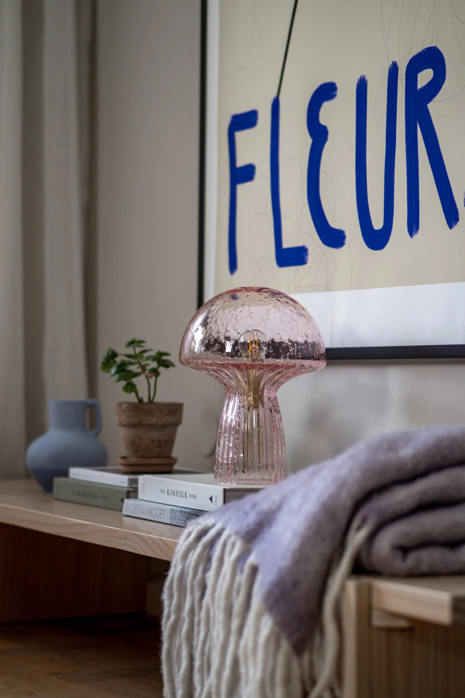 Lámpara de mesa Fungo Special Edition Rosa, 30 cm Globen Lighting