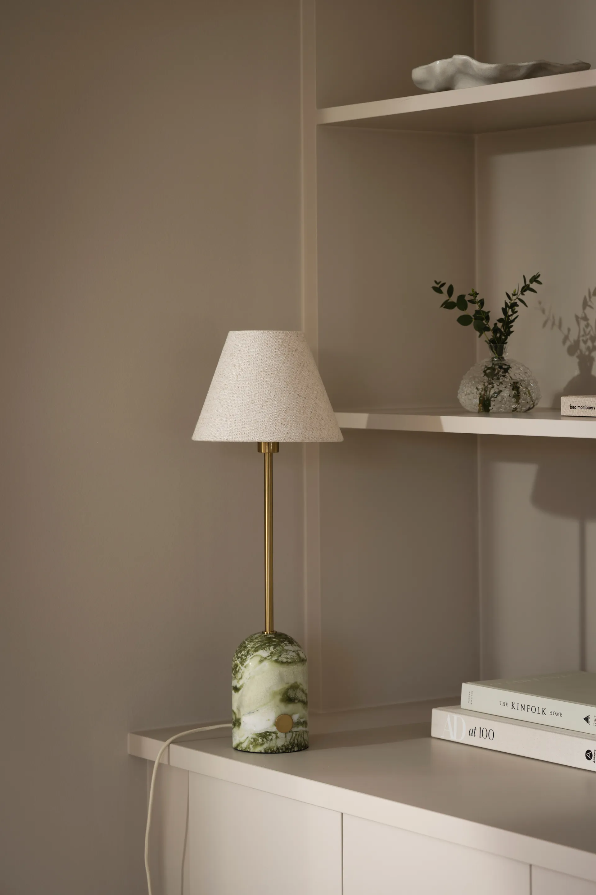 Lámpara de mesa Gino 20, Mármol verde claro Globen Lighting