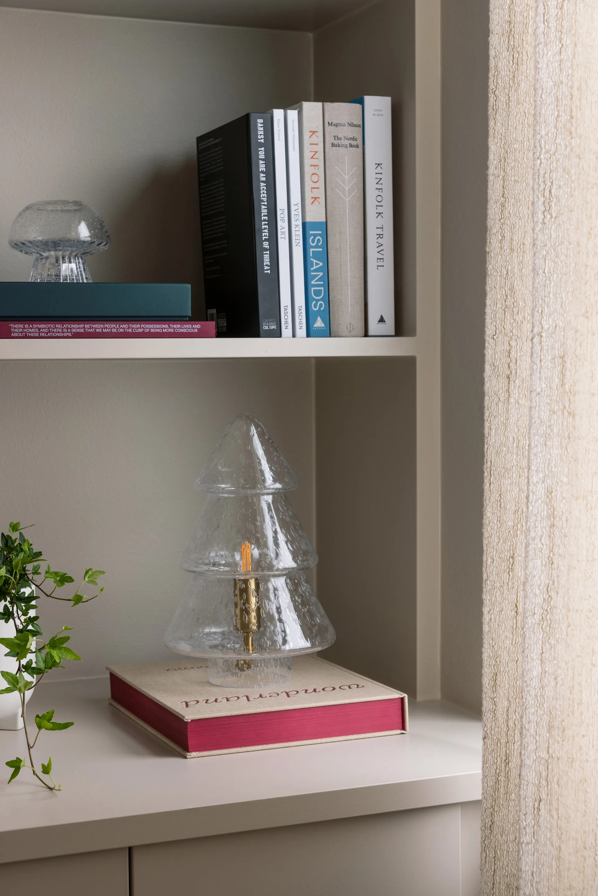 Lámpara de mesa Gran 20, Claro Globen Lighting