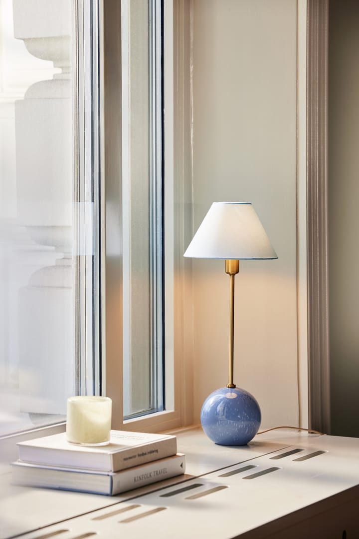 Lámpara de mesa Iris 20, Azul paloma Globen Lighting