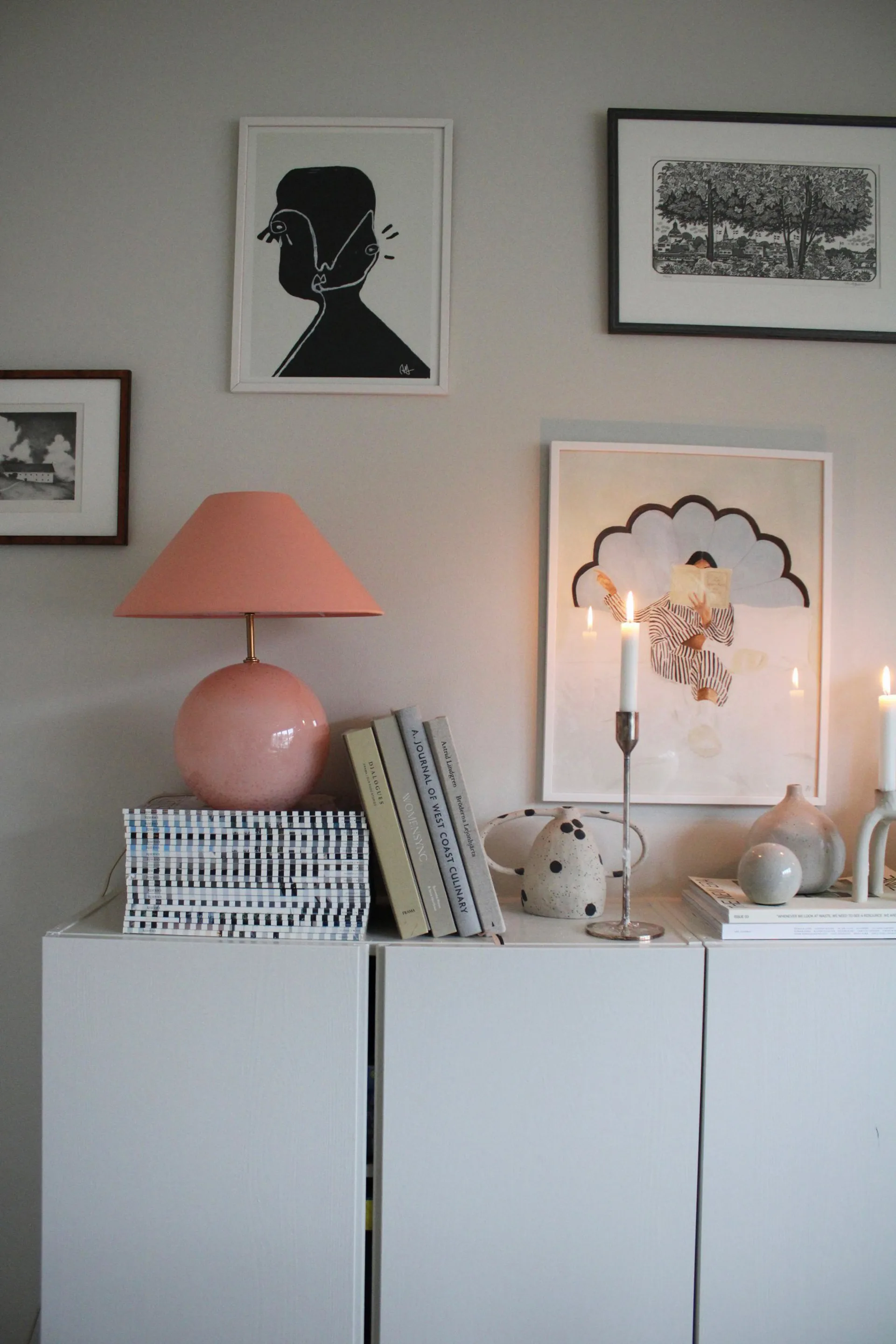 Lámpara de mesa Iris 35 39 cm, Blush Globen Lighting