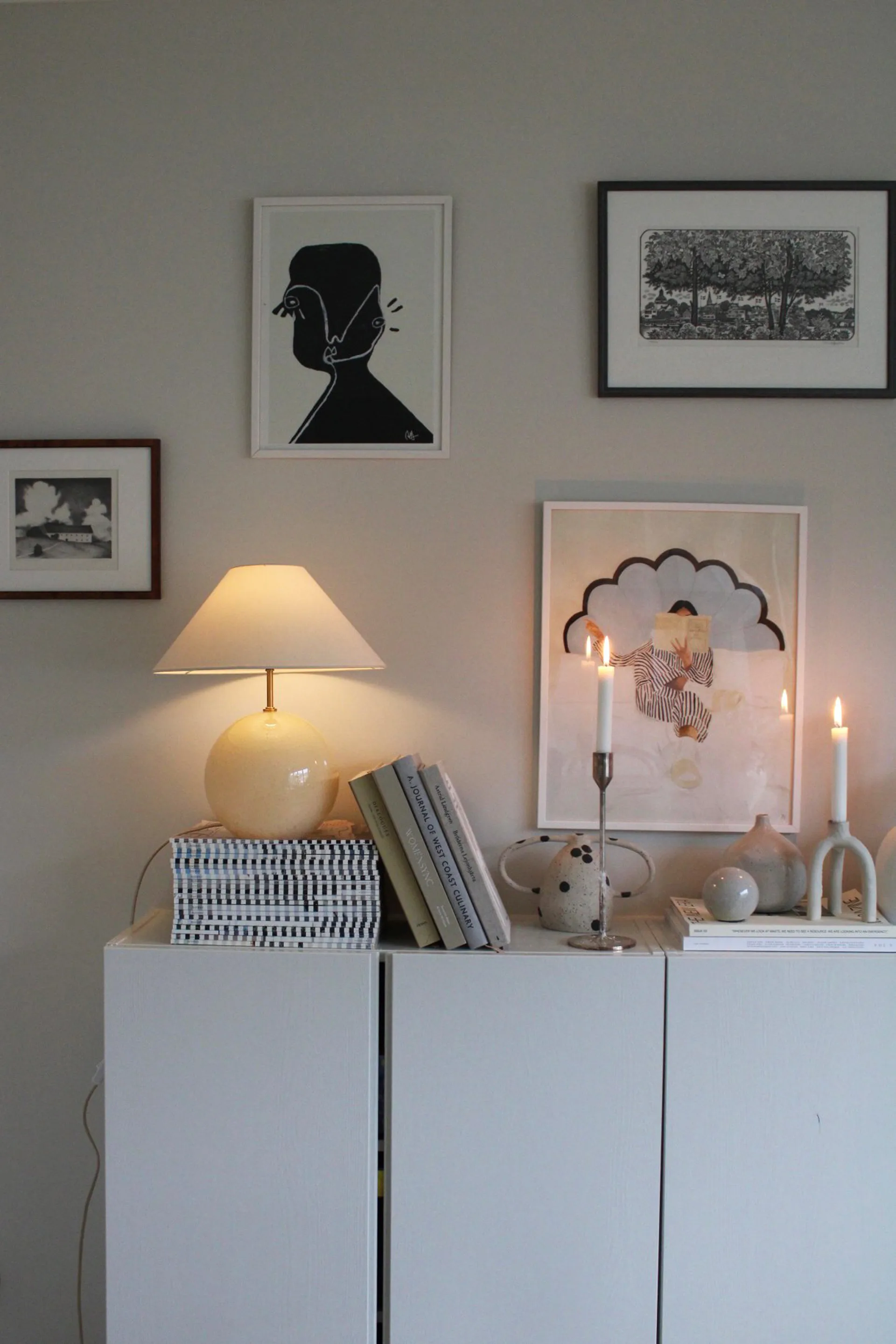 Lámpara de mesa Iris 35 39 cm, Crema Globen Lighting