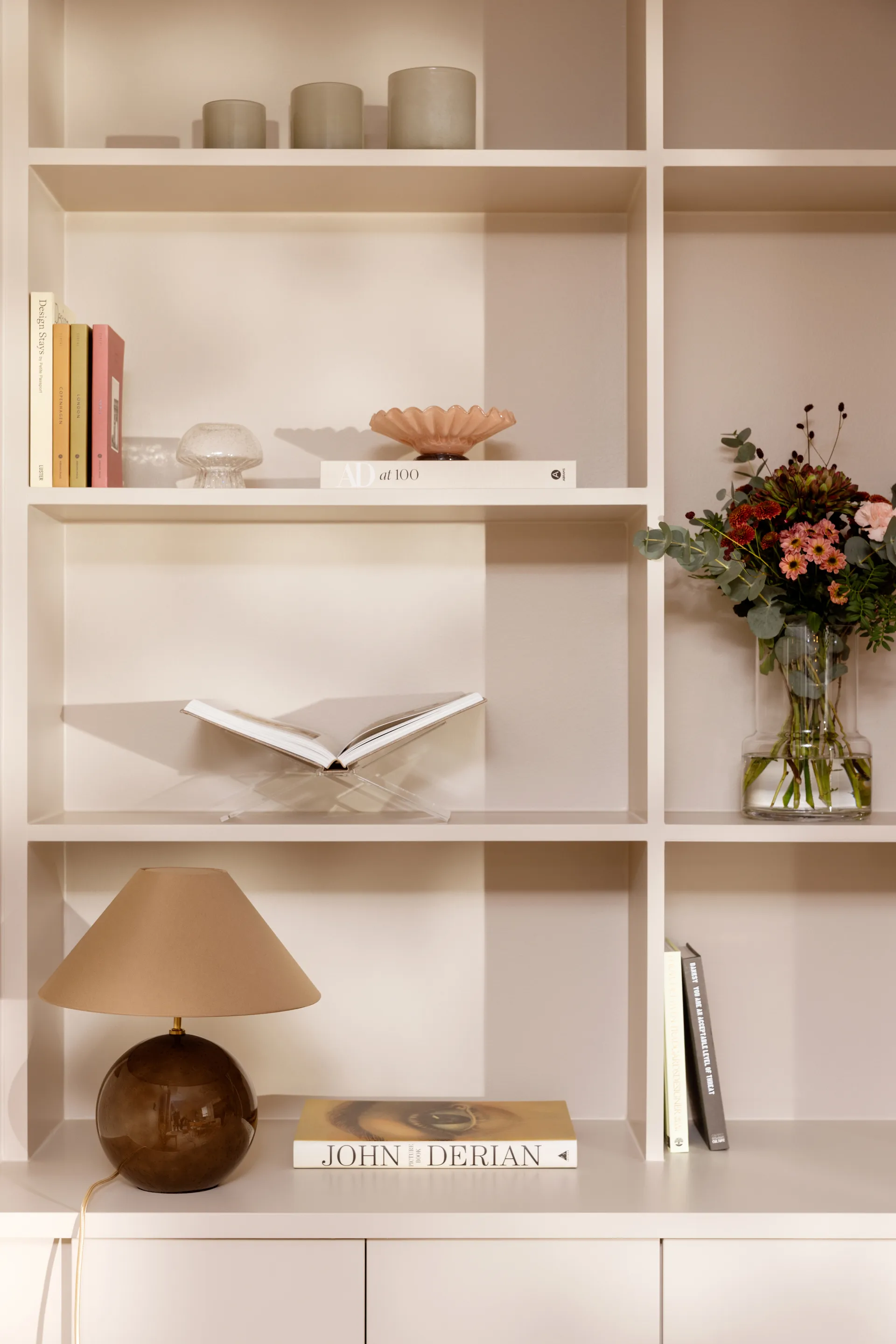 Lámpara de mesa Iris 35 39 cm, Moca Globen Lighting