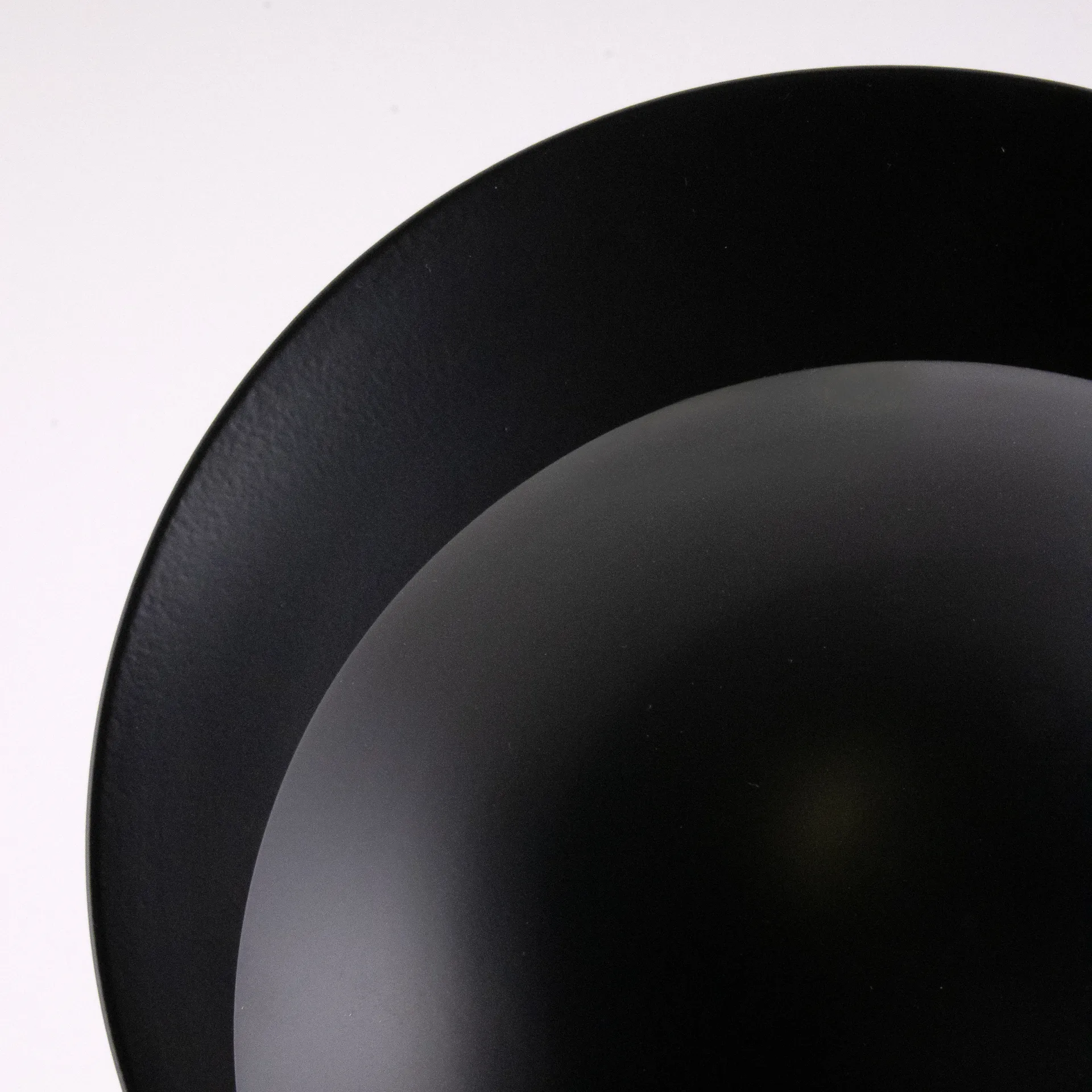 Lámpara de mesa Orbit, negro Globen Lighting