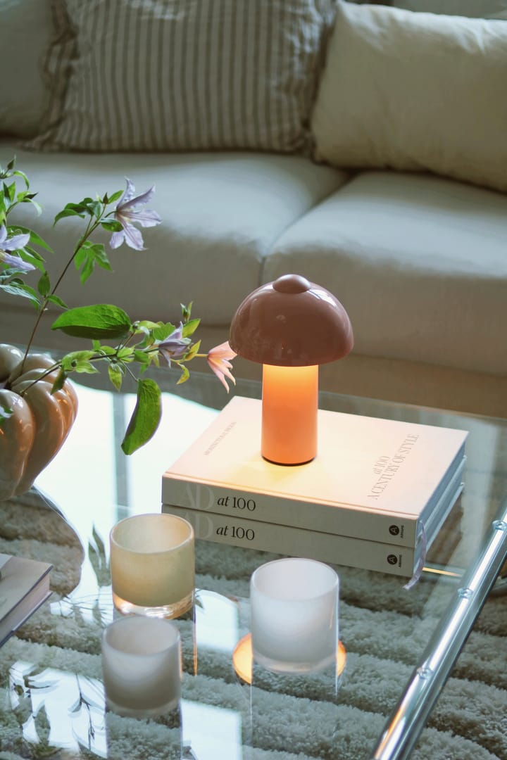 Lámpara de mesa portátil Buddy, Blush Globen Lighting