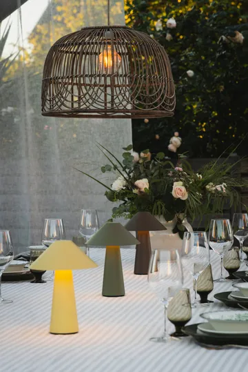 Lámpara de mesa portátil Cannes - Amarillo avena - Globen Lighting