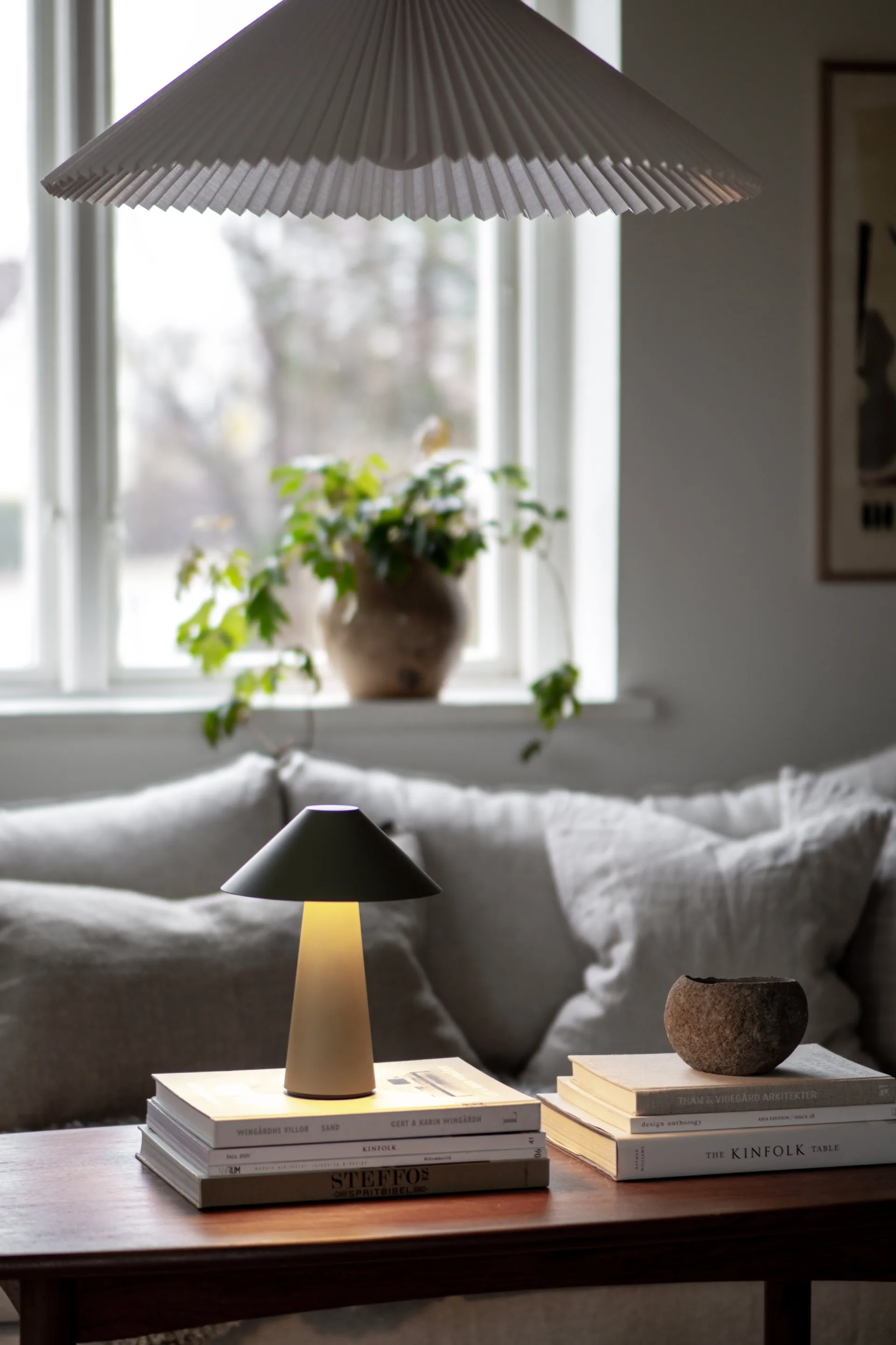 Lámpara de mesa portátil Cannes, Verde Globen Lighting