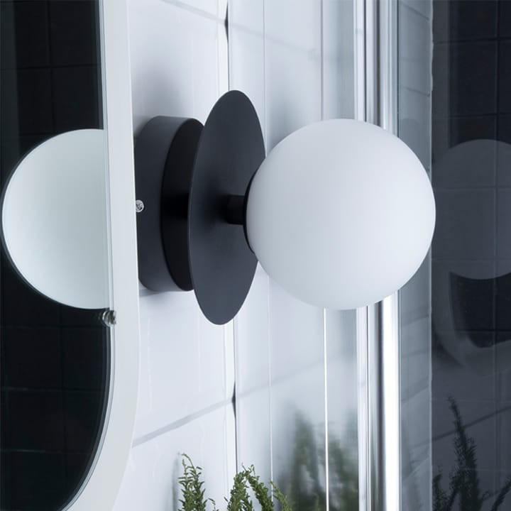 Lámpara de pared Art Deco IP44, Humo/latón cepillado Globen Lighting