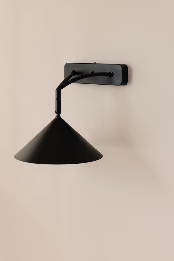Lámpara de pared Curve, Negro Globen Lighting