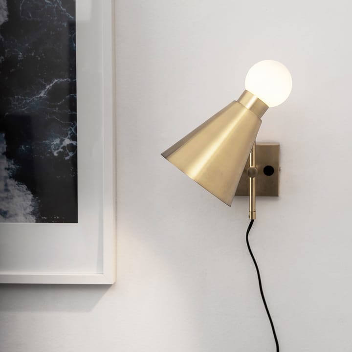 Lámpara de pared Ludo, latón cepillado Globen Lighting