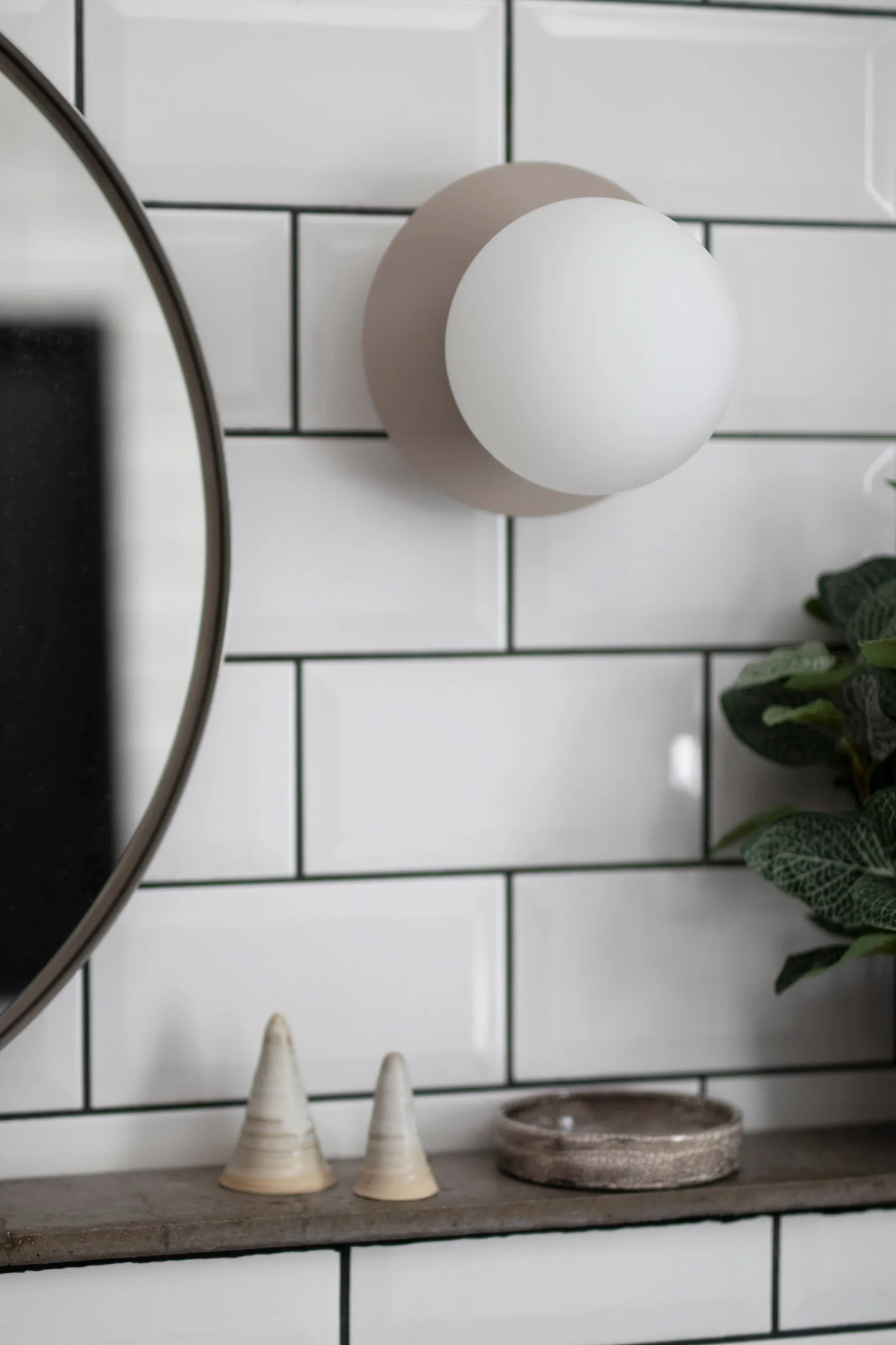 Lámpara de pared/plafón Art Deco IP44, Mud-blanco Globen Lighting