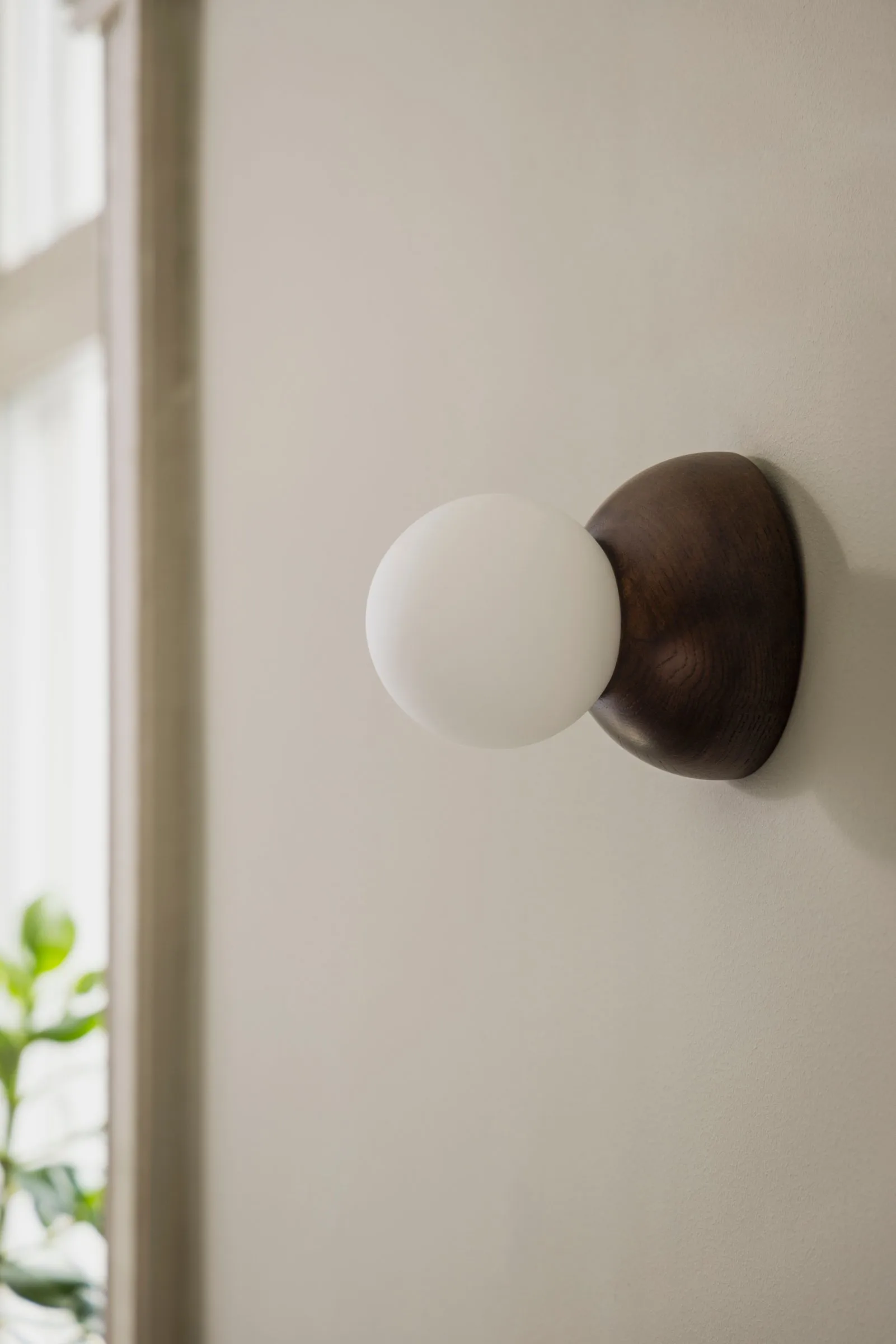 Lámpara de pared/plafón Torrano 13 cm, Roble teñido en marrón Globen Lighting