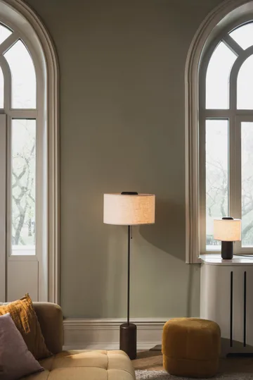 Lámpara de pie Bosco  - Roble teñido en marrón - Globen Lighting