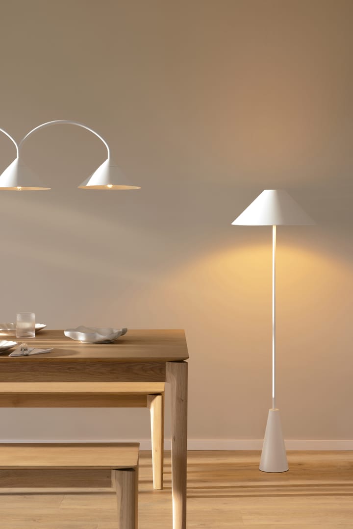 Lámpara de pie Cannes 140 cm, Blanco Globen Lighting