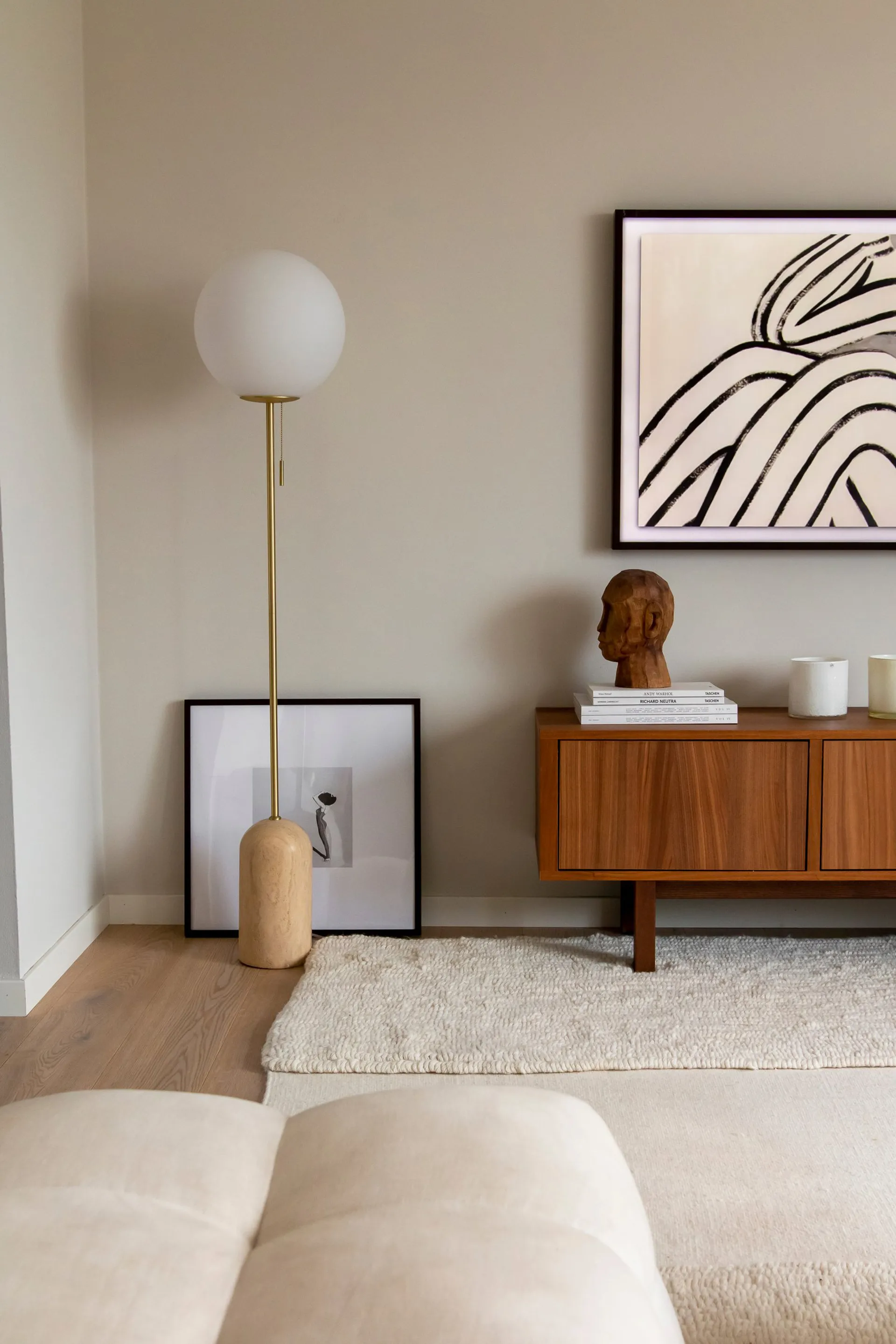 Lámpara de pie Torrano, Travertin Globen Lighting