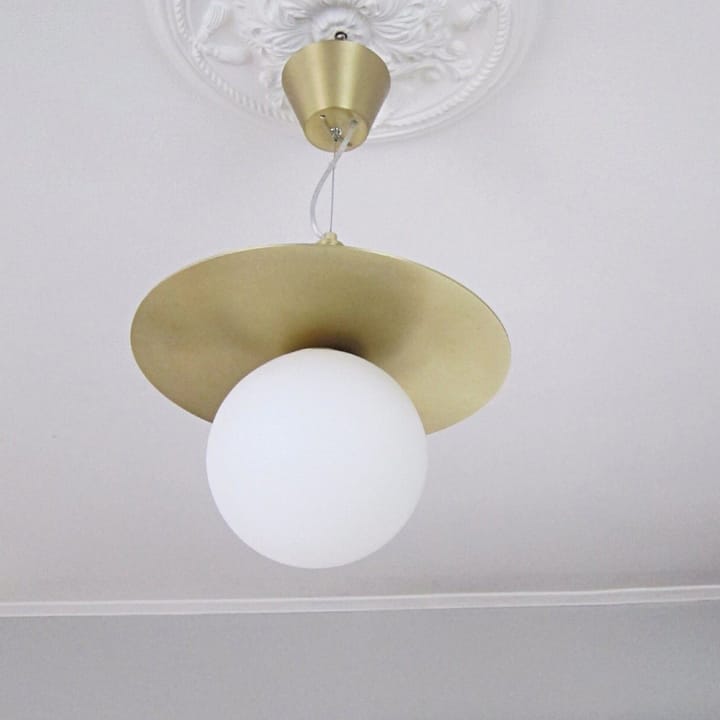 Lámpara de techo Art Deco, latón-vidrio opal Globen Lighting