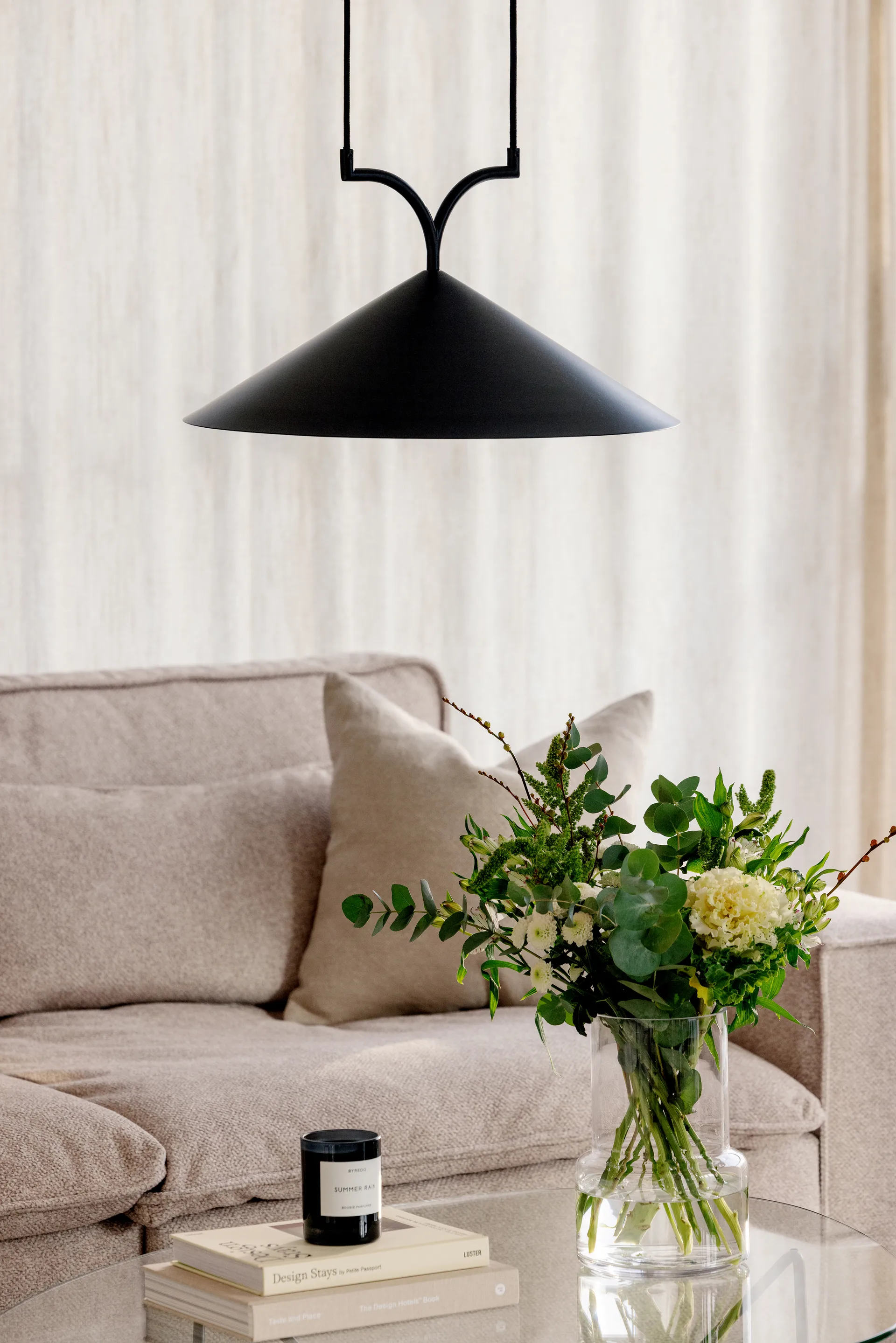 Lámpara de techo Curve 50, Negro Globen Lighting