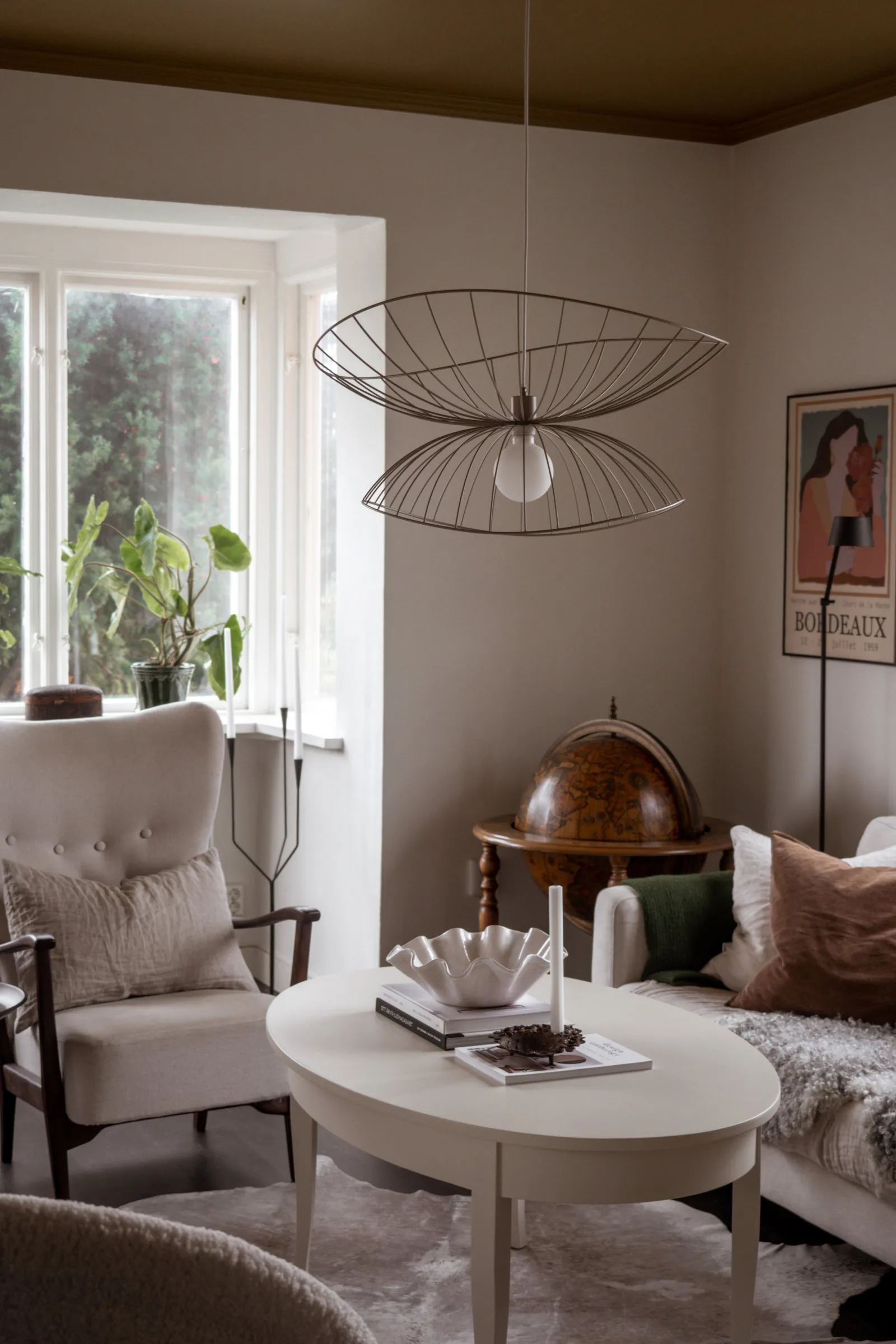 Lámpara de techo Ray Ø70 cm, Mud Globen Lighting