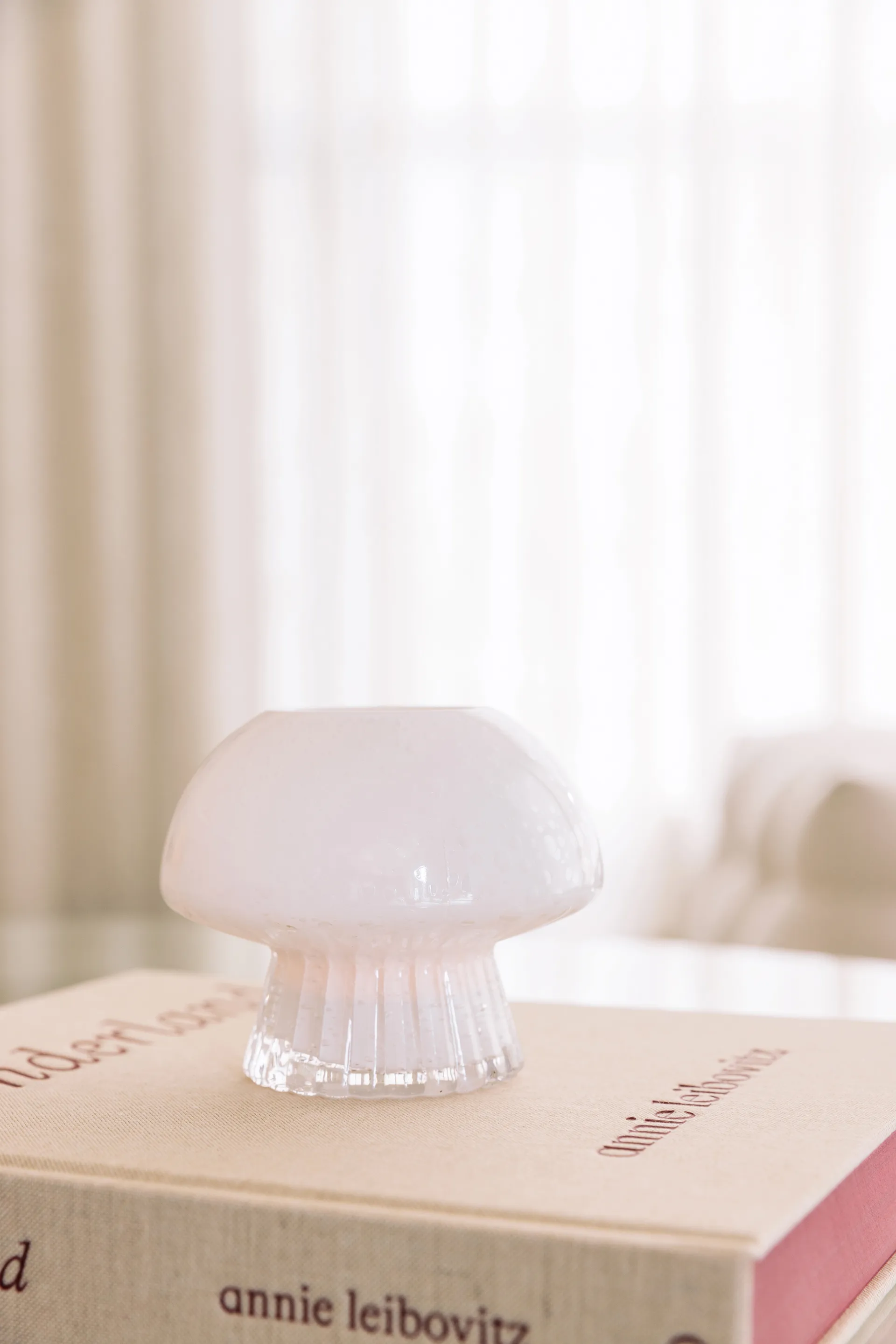 Portavelas para vela pequeña Fungo 12 Special Edition, Blanco Globen Lighting