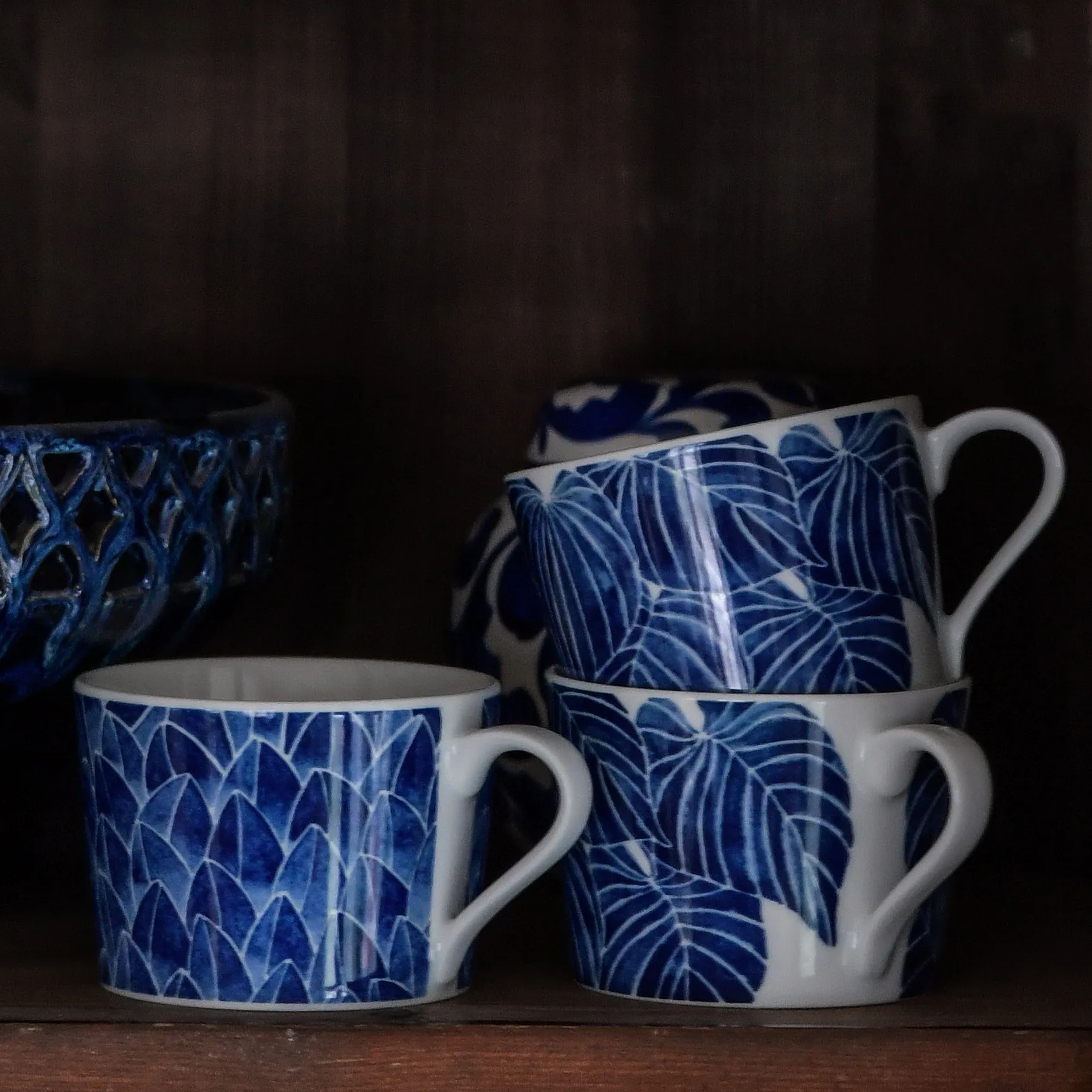 Taza con asa Botanica, Funkia Götefors Porslin