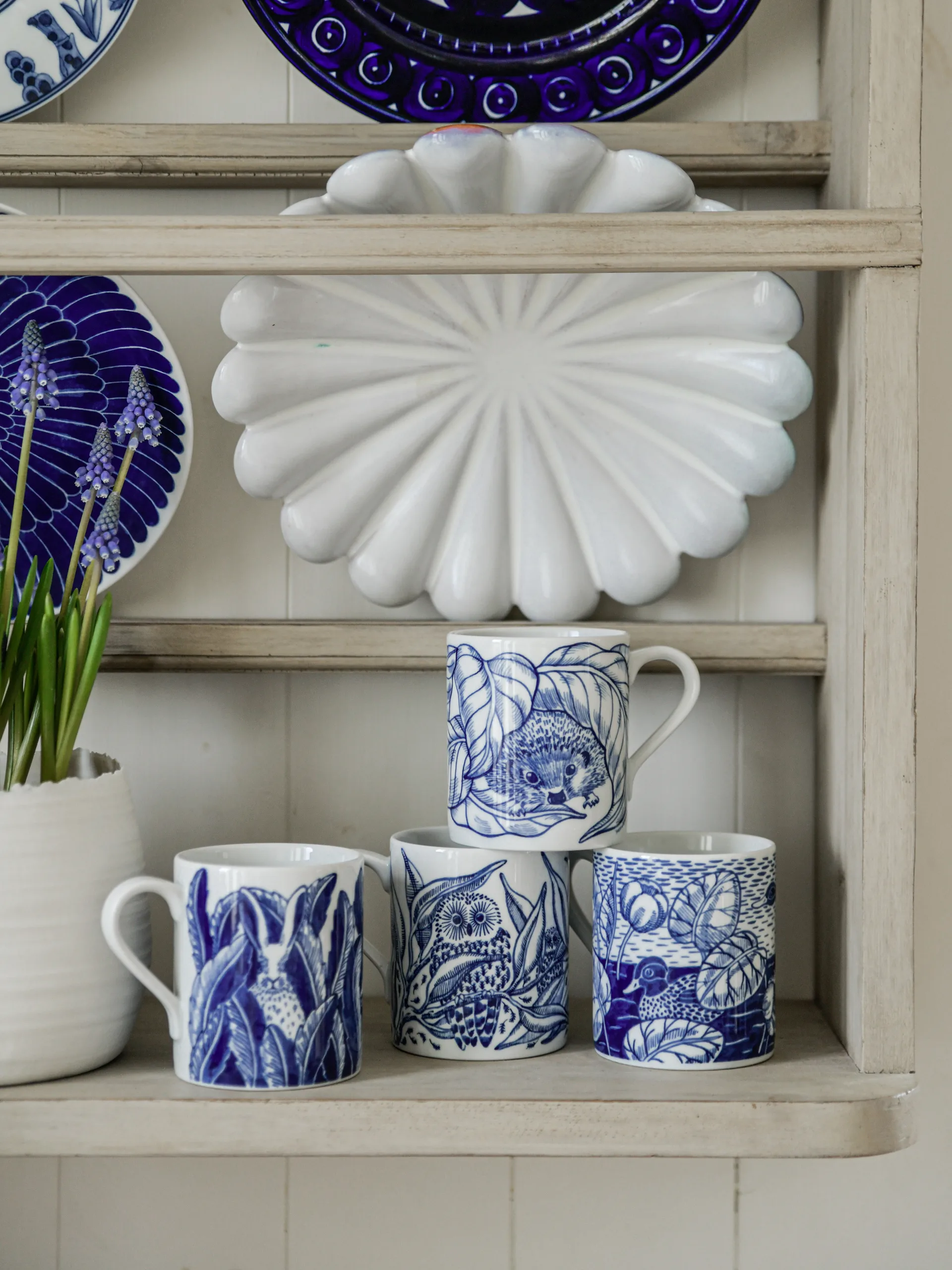 Taza Hares in hiding 35 cl, azul Götefors Porslin