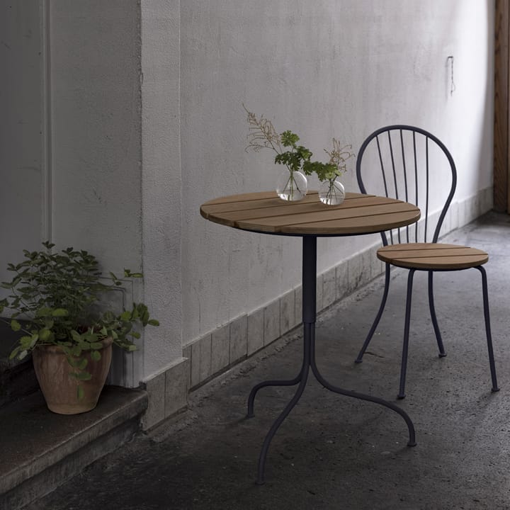 Mesa Akleja Ø65cm, Teca-estructura gris oscuro Grythyttan Stålmöbler