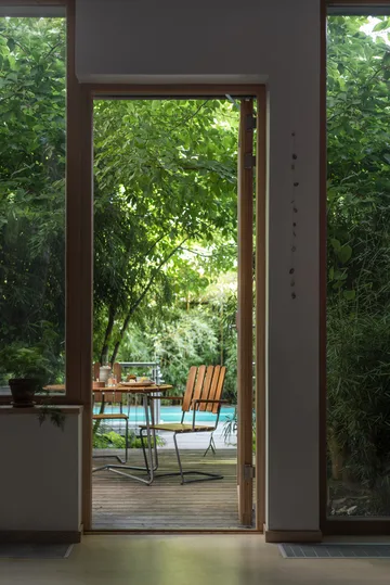 Mesa de comedor 9A - Teak-estructura galvanizada en caliente Ø100 cm - Grythyttan Stålmöbler